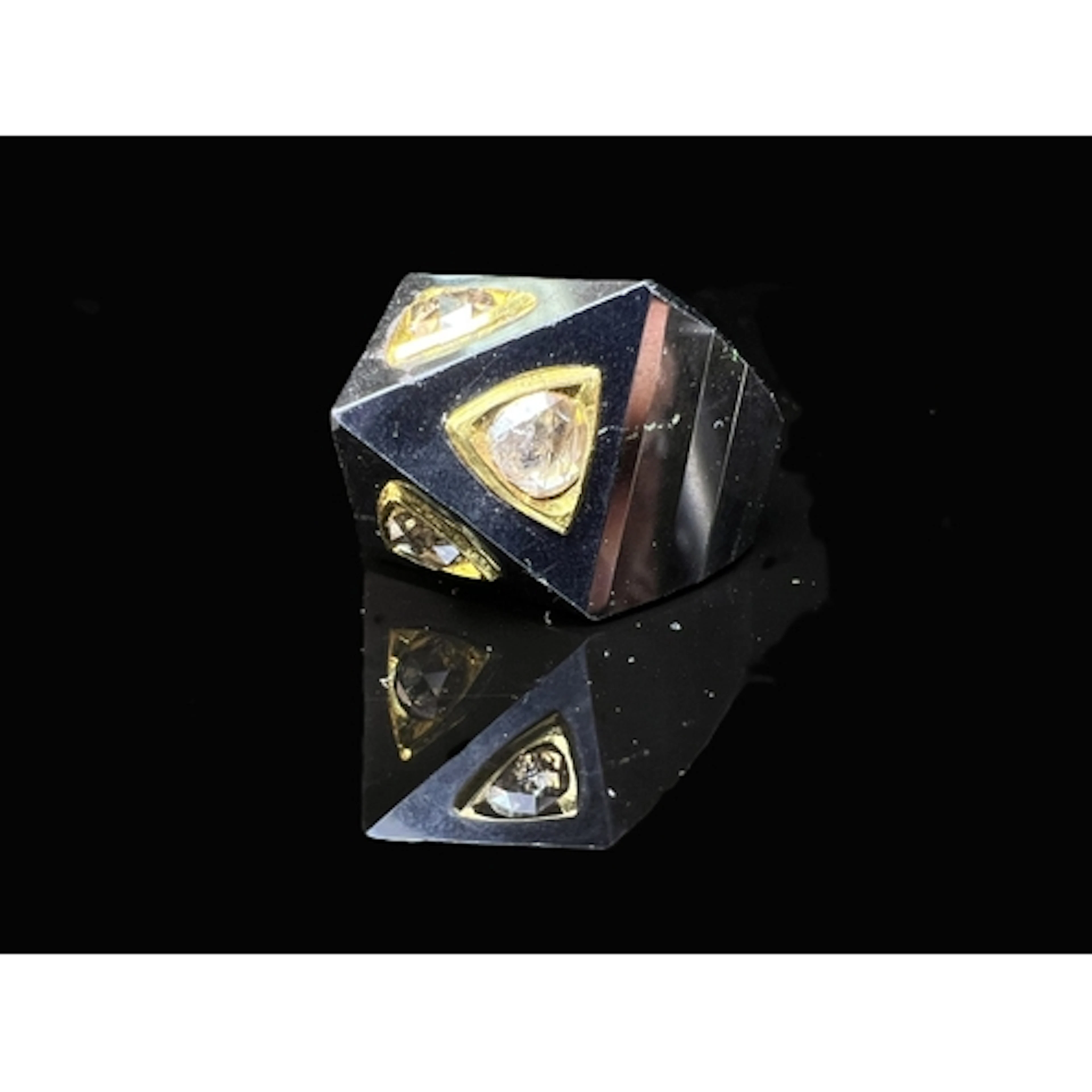 Lotus "Arts de Vivre" Thailand obsidian ring in the form of ...