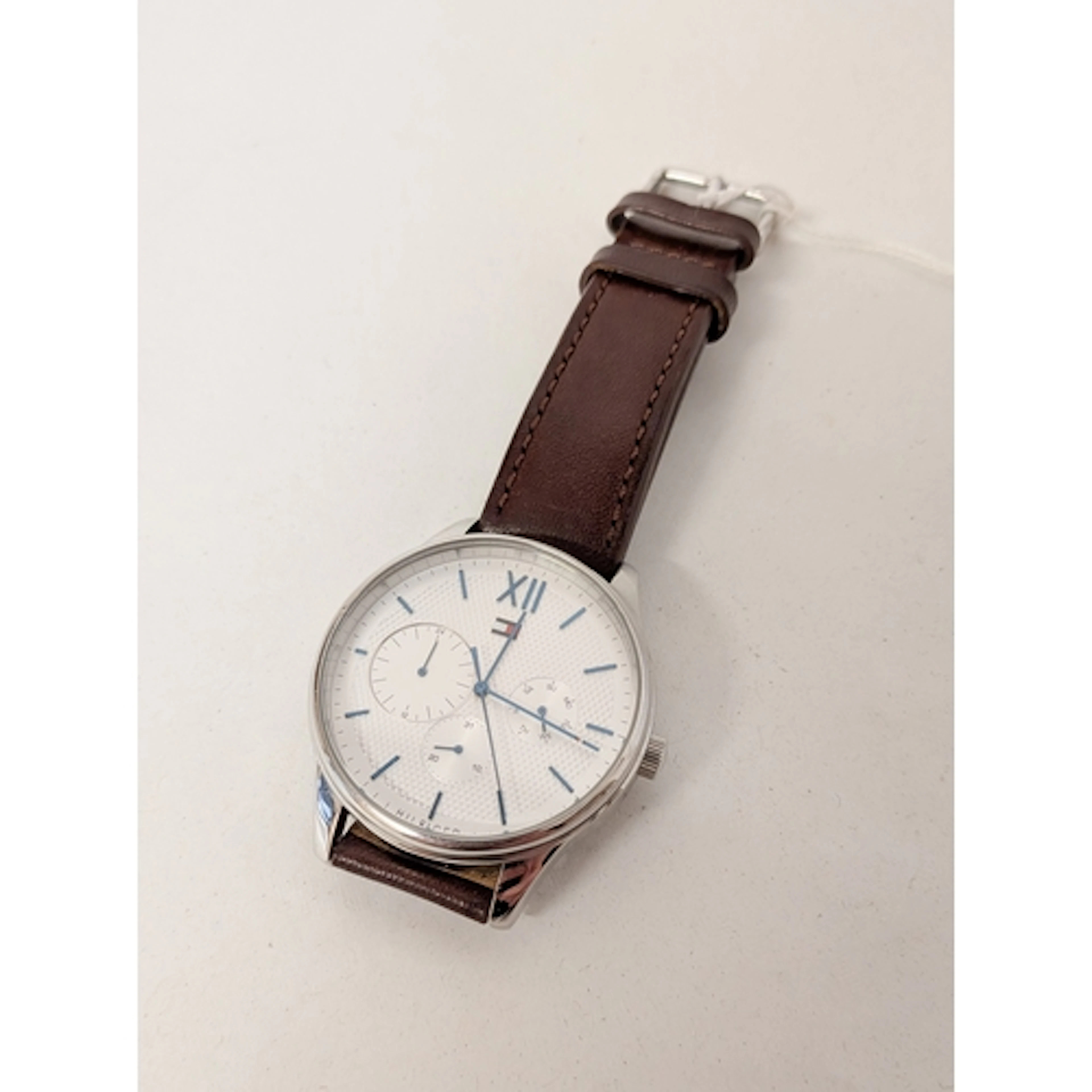A modern gent's Tommy Hilfiger chronograph quartz wrist watc...