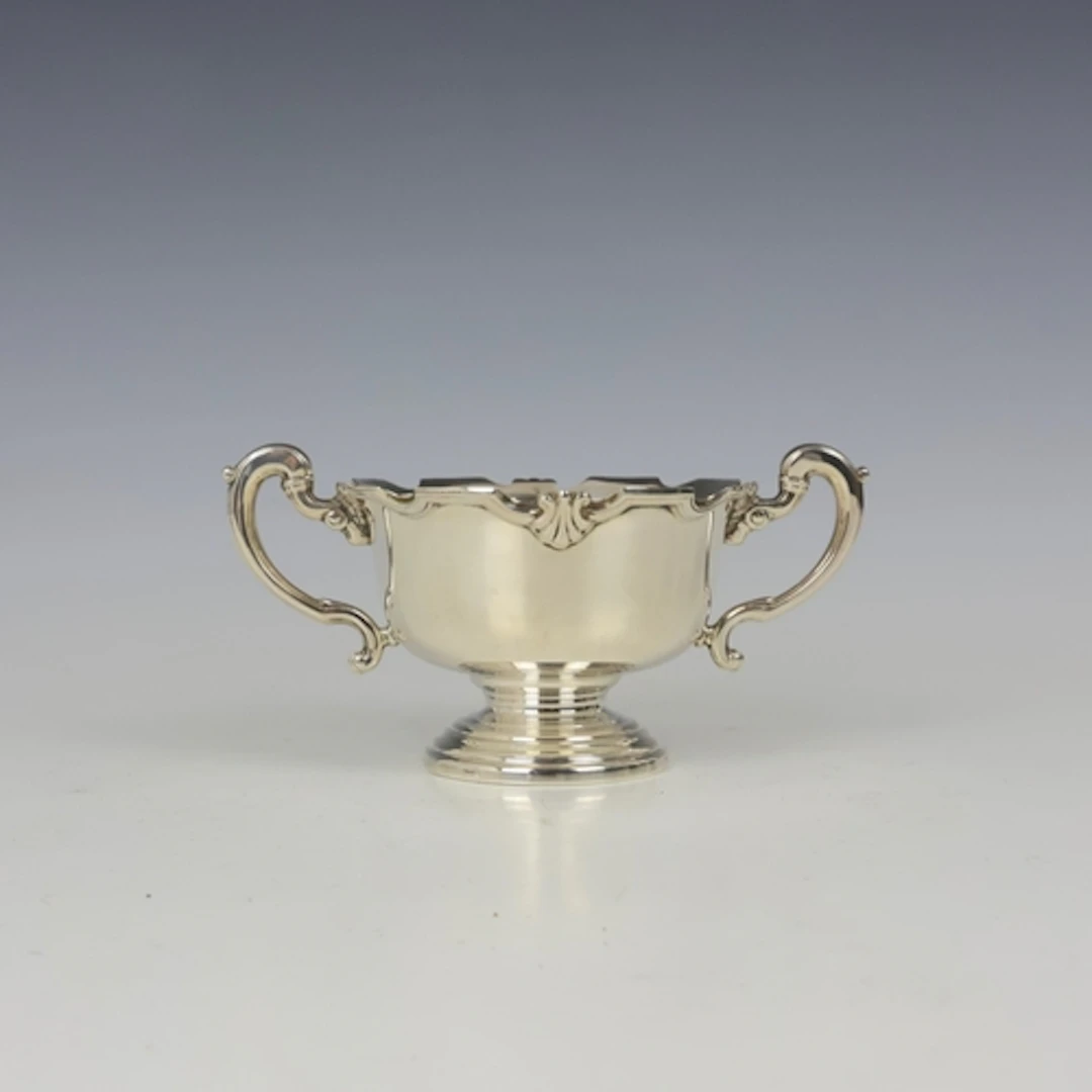 A mid 20th century silver bowl, Adie Brothers Ltd, Birmingha...