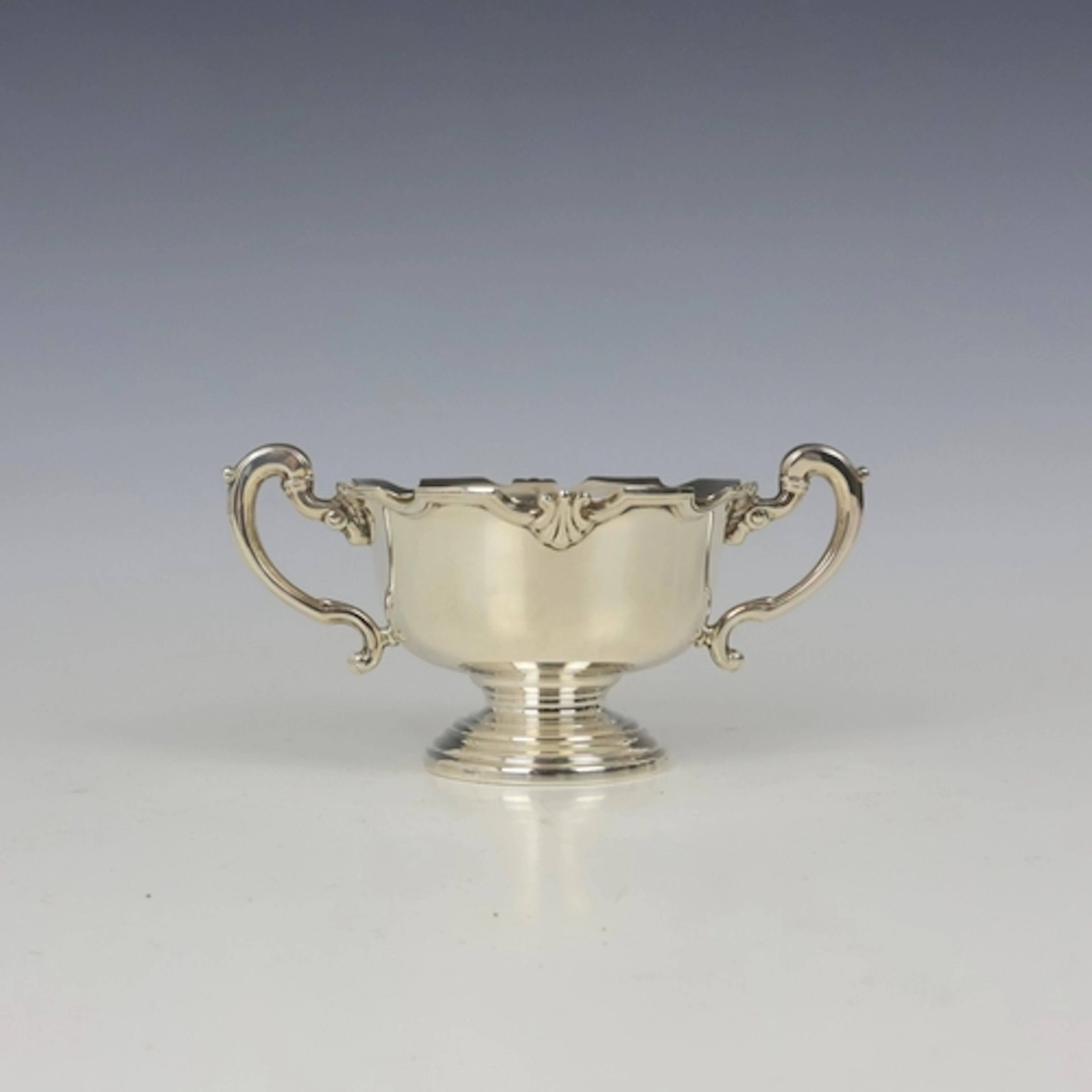 A mid 20th century silver bowl, Adie Brothers Ltd, Birmingha...