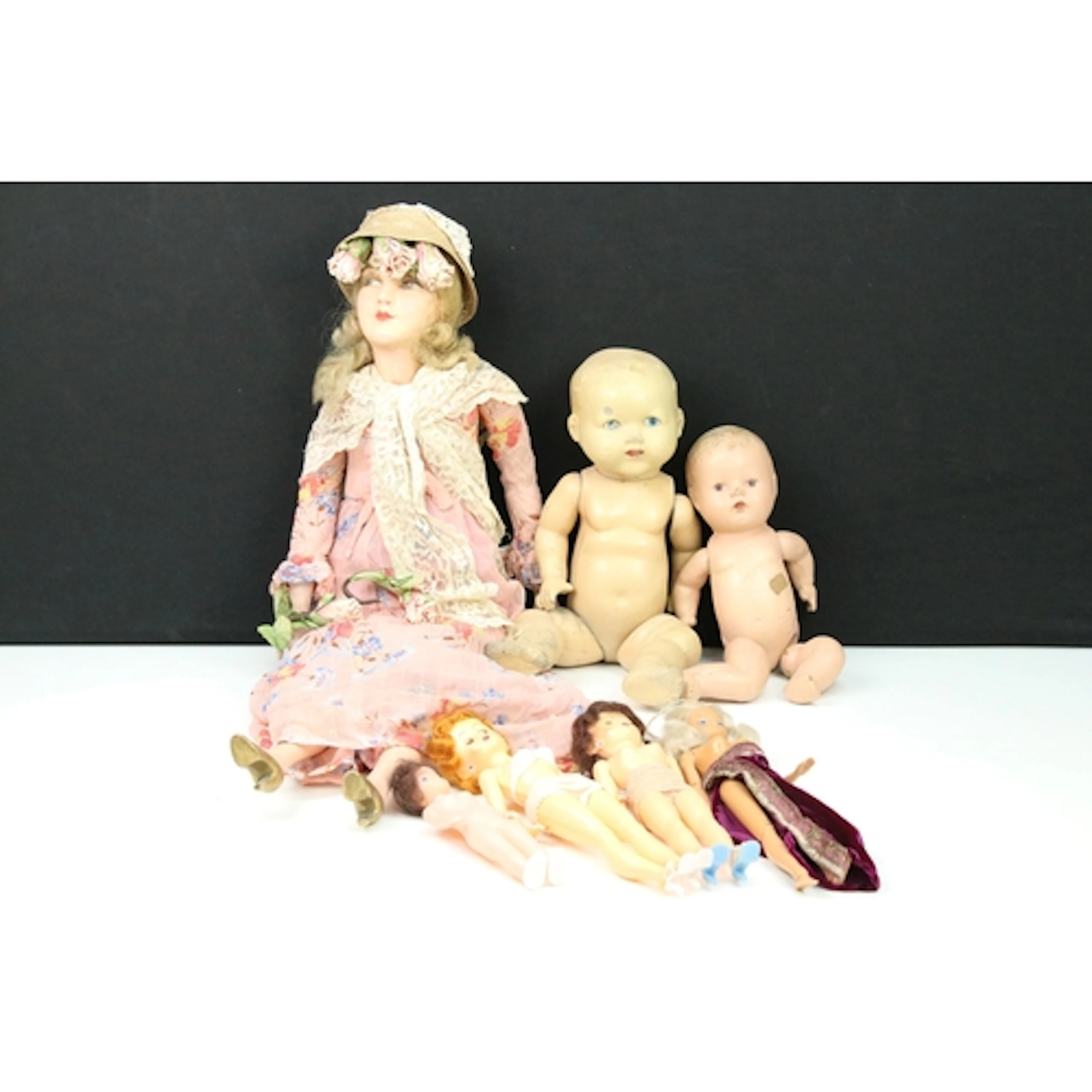 Collection of dolls to include Lenci style doll with soft bo...