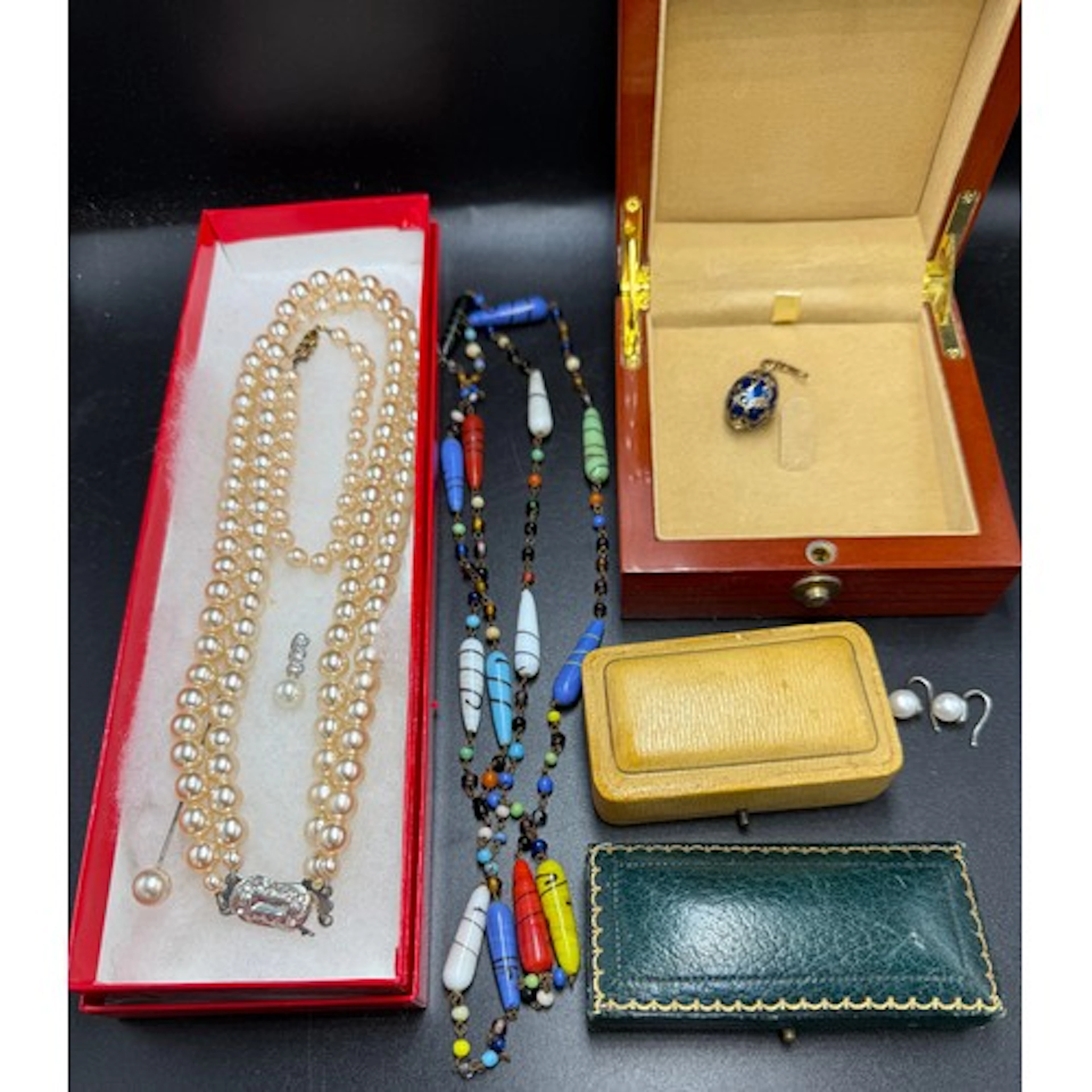 Jewellery to include a Faberge enamel, sterling silver and p...