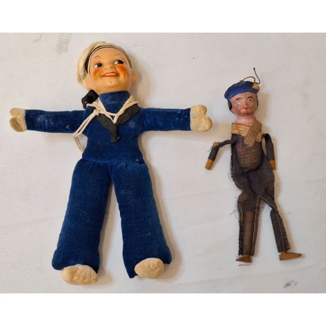 Vintage Nora Wellings Sailor Boy & early sailor doll, paper ...