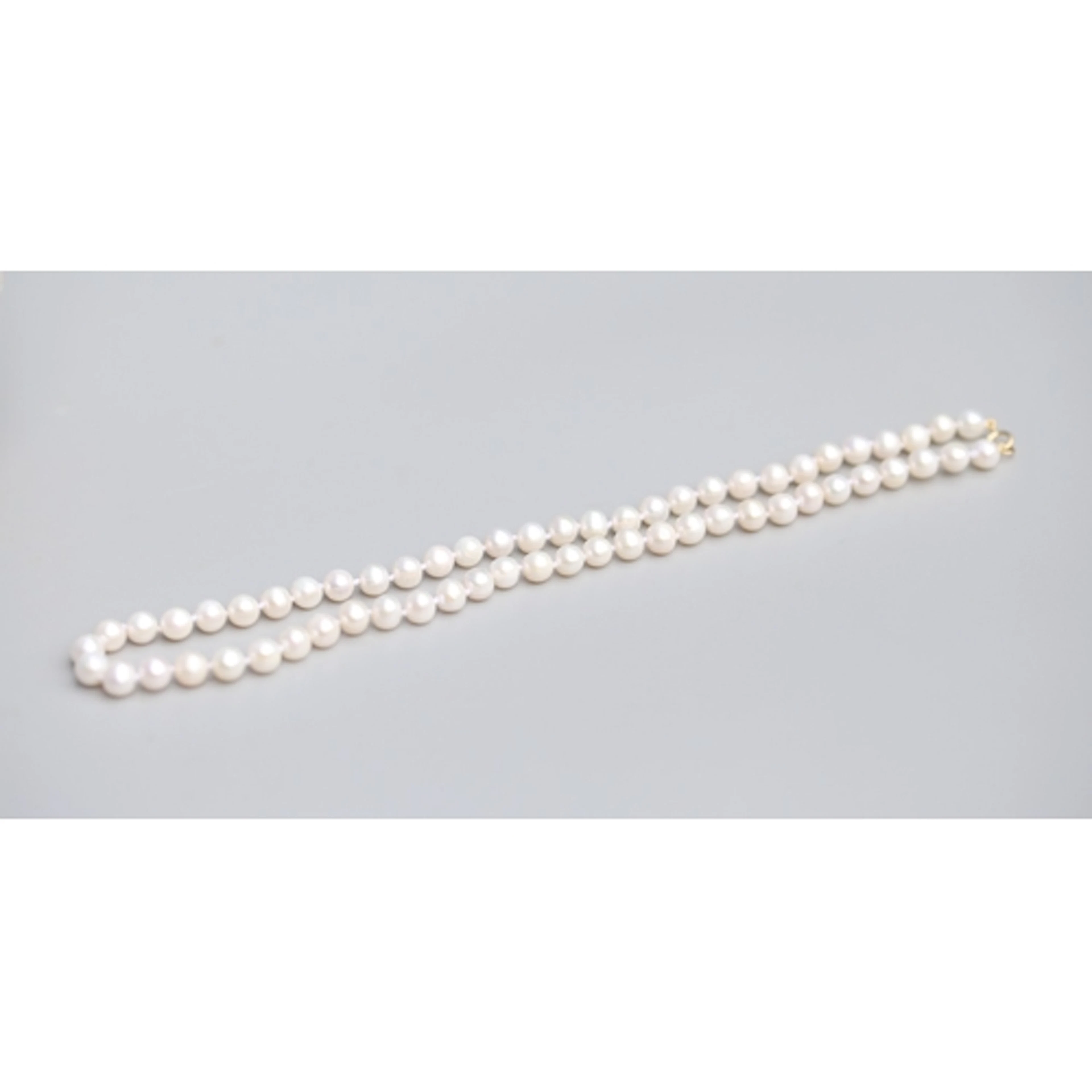 Ladies Single Strand Cultured Pearl Necklace with 9 Carat Ye...