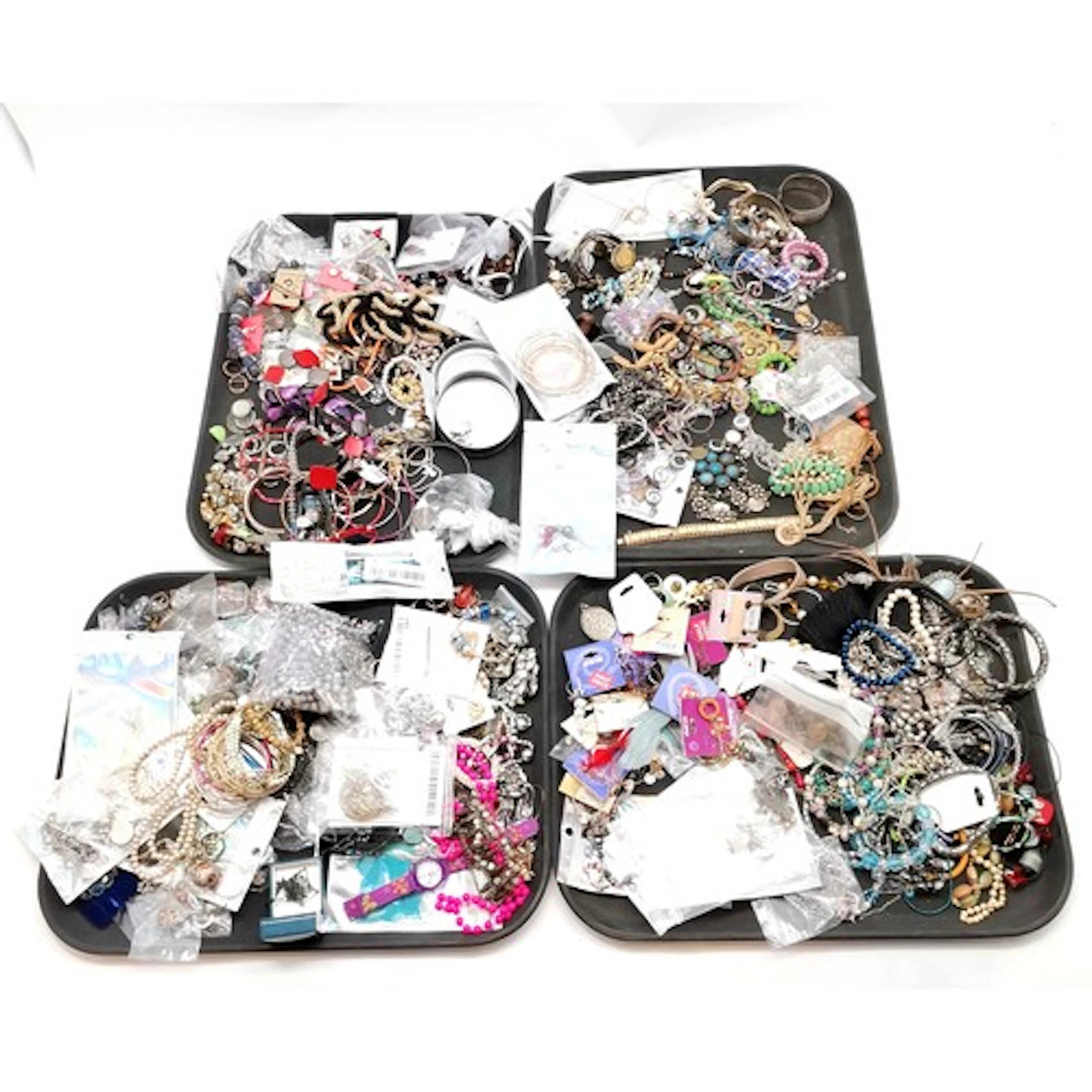 Large qty of costume jewellery inc clip-on earrings, rings, ...