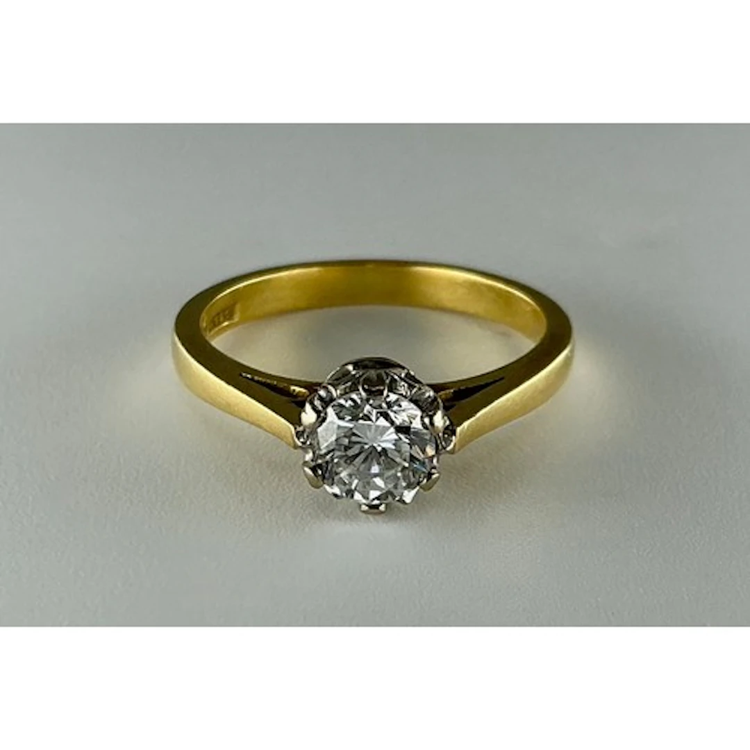 A diamond solitaire ring, round brilliant cut diamond approx...