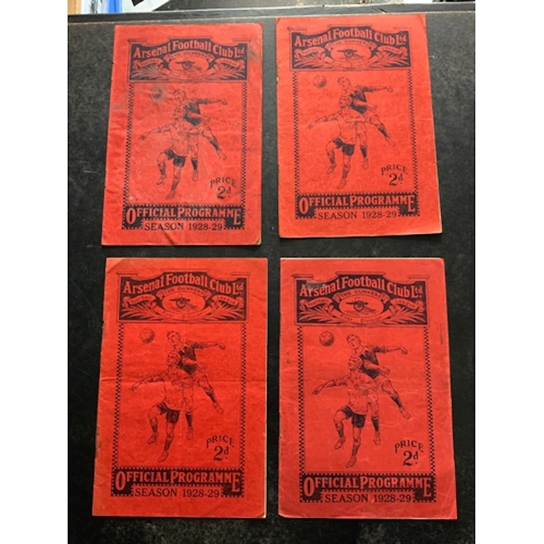 1928 - 1929 Arsenal Home Football Programmes: League divisio...