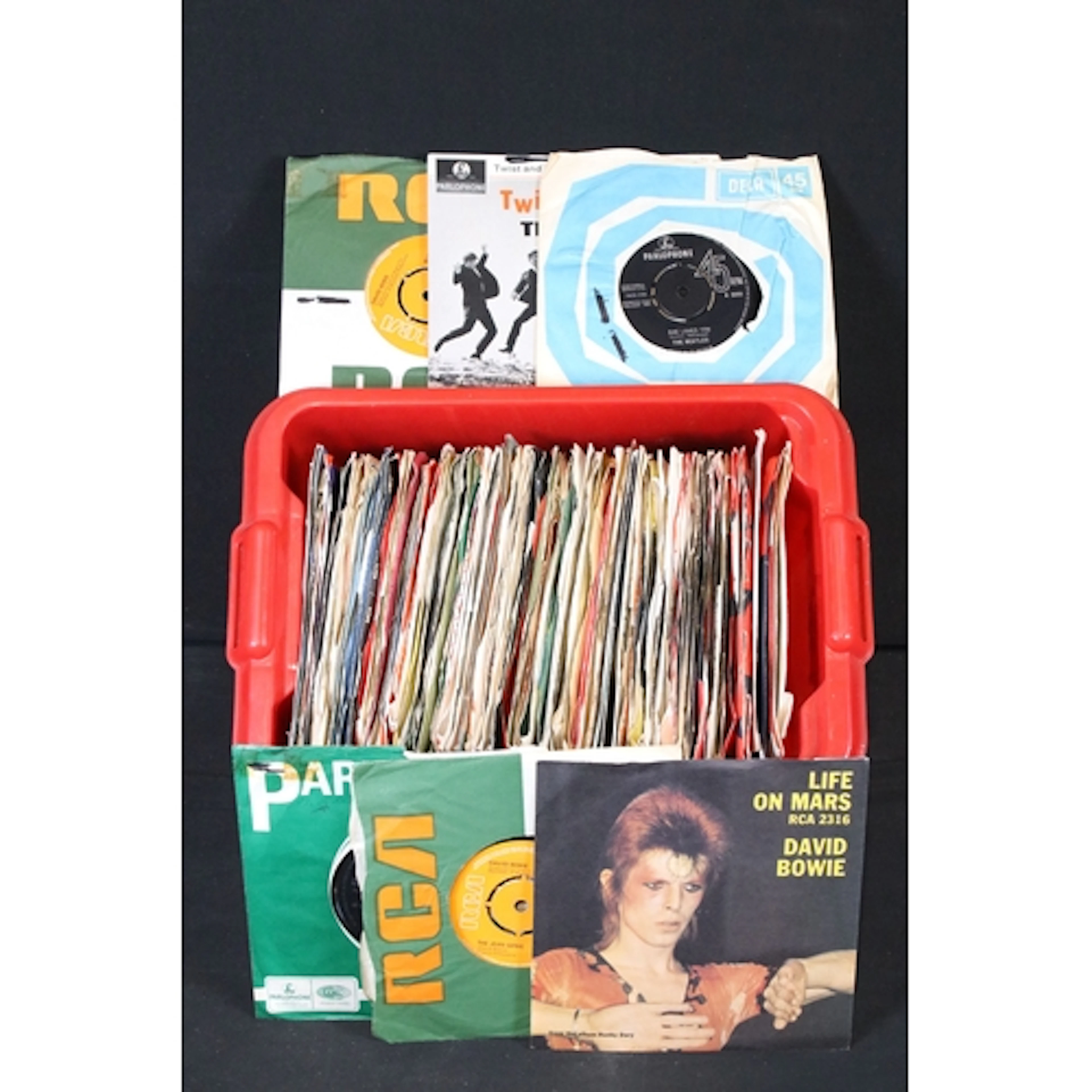 Vinyl - Over 110 Rock & Pop 7" singles and EPs to include Da...