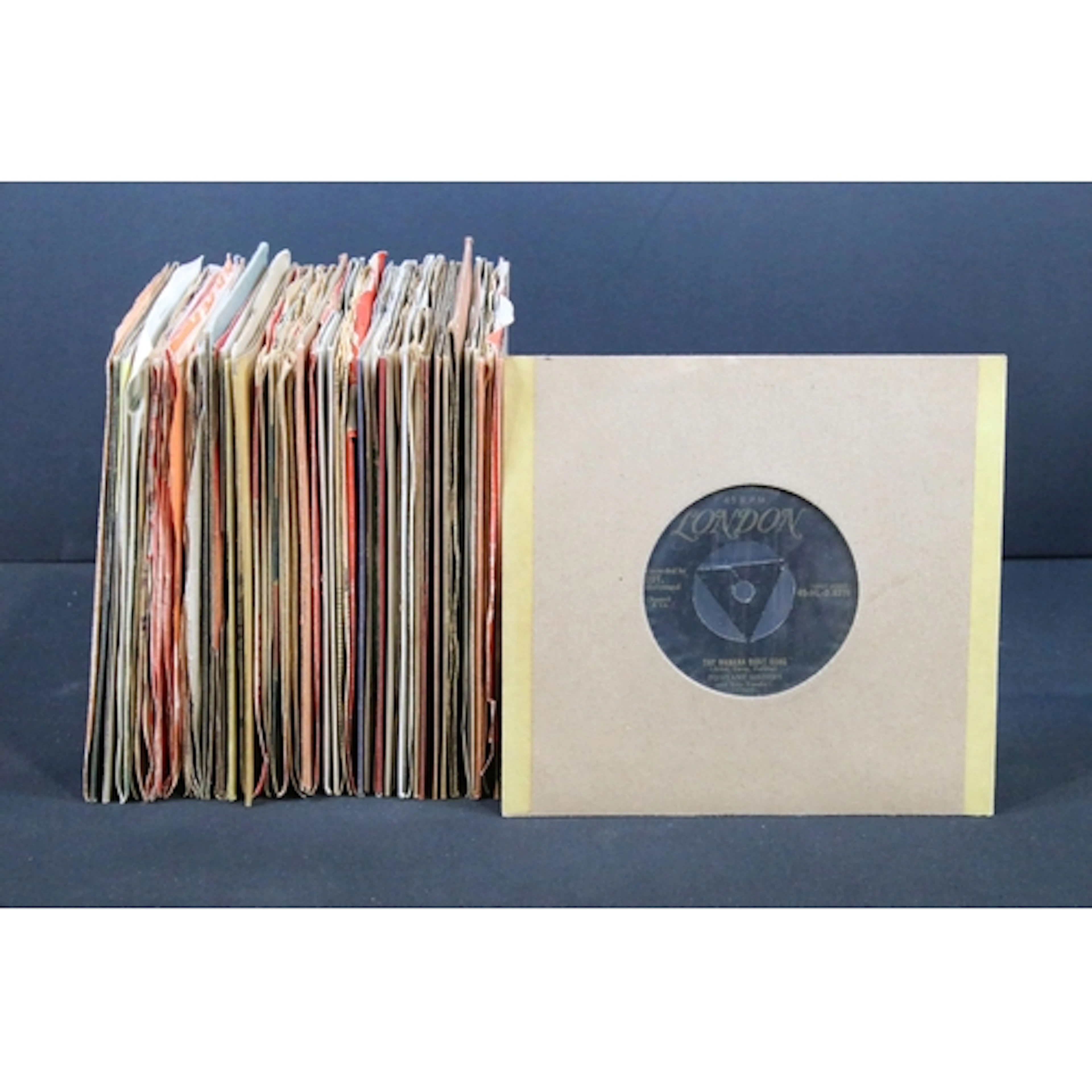 Vinyl - Over 55 Rock ’N’ Roll / Pop 1950’s gold printed labe...
