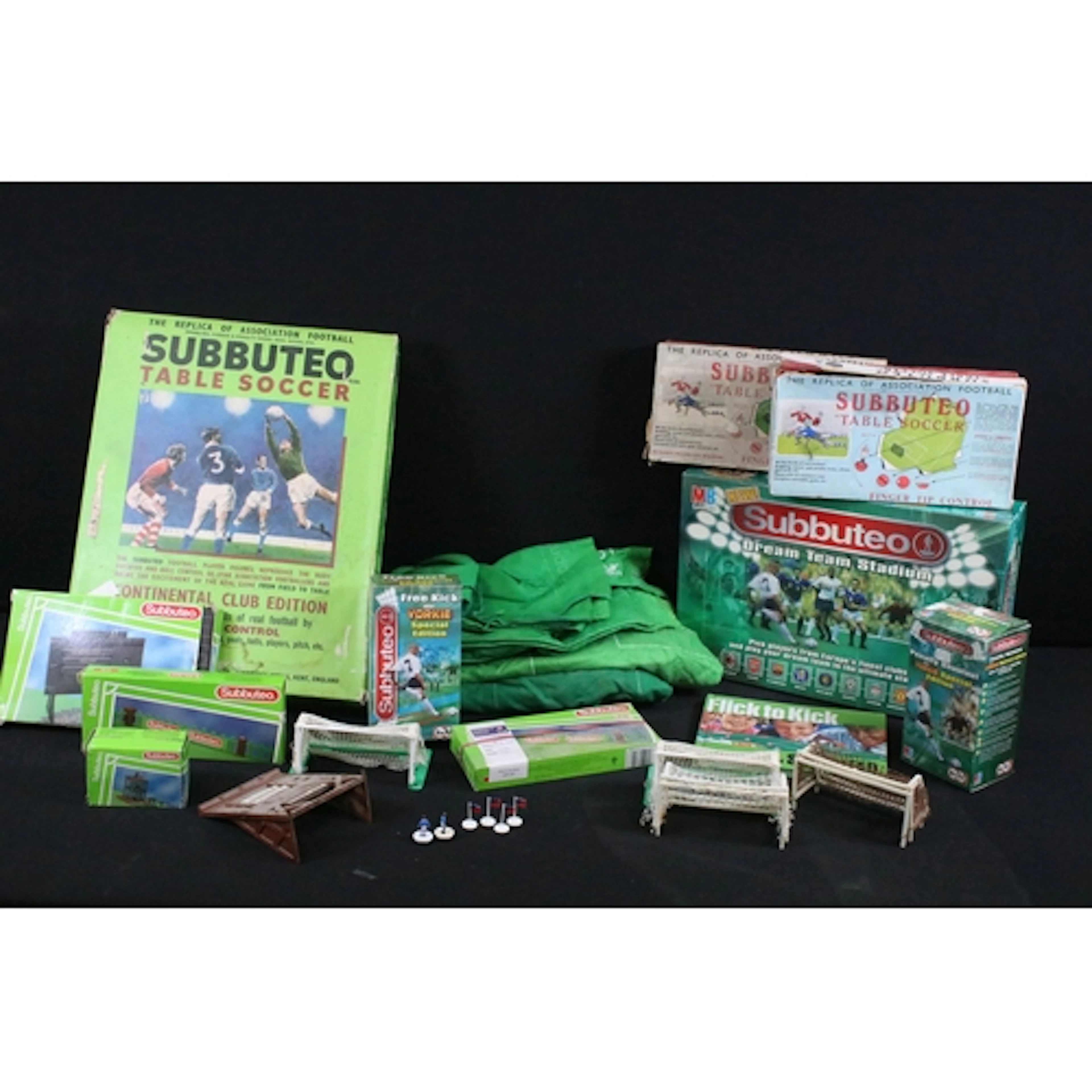 Collection of Subbuteo to include 2 x boxed mid 20th C Subbu...