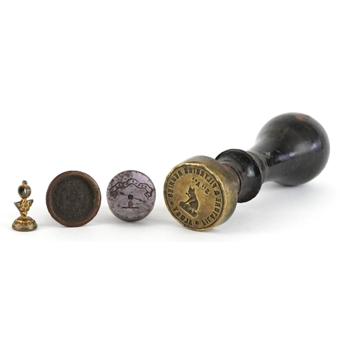 Antique seals including a gilt metal and citrine coloured se...
