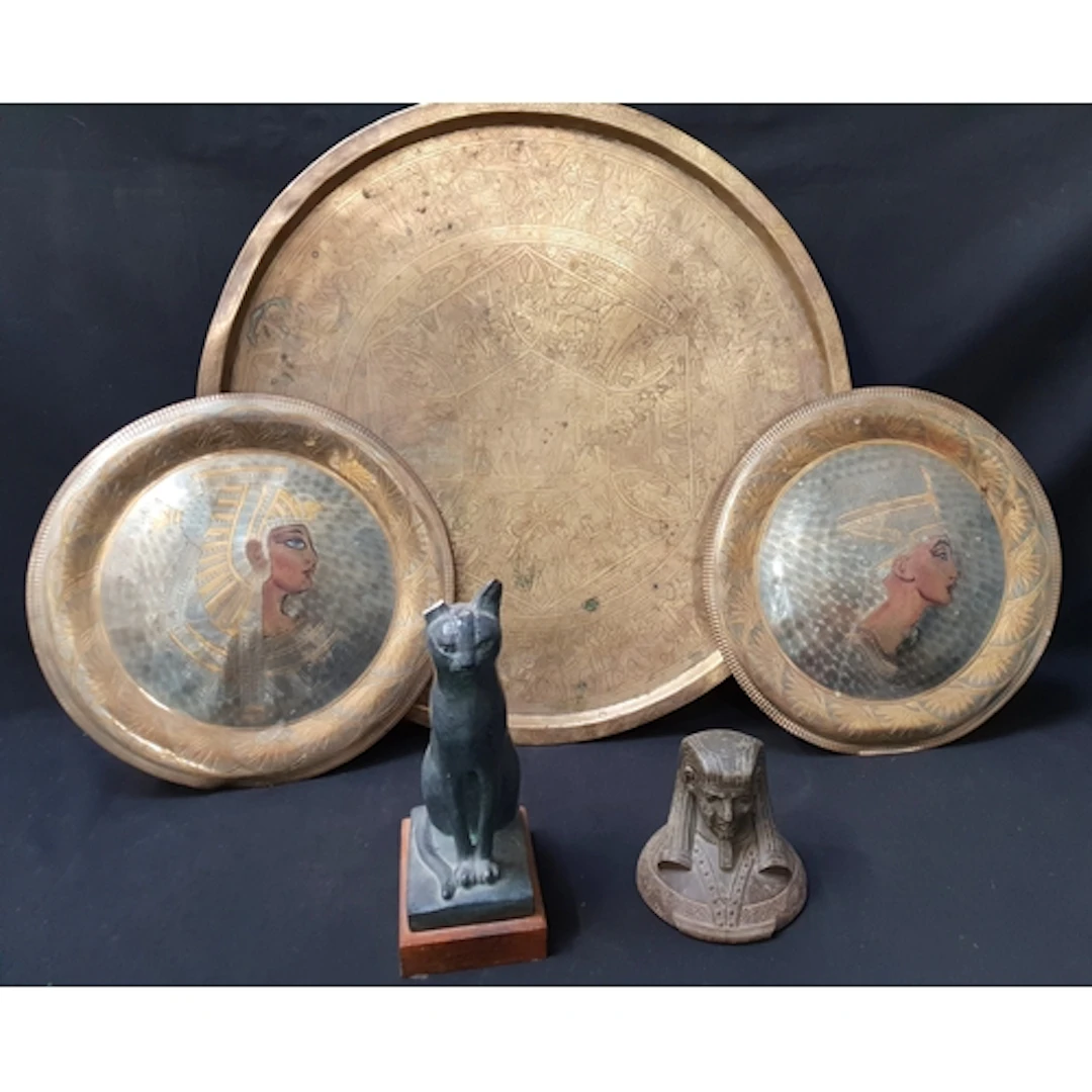 LARGE NORTH AFRICAN STYLE BRASS SERVING TRAY with intricate...