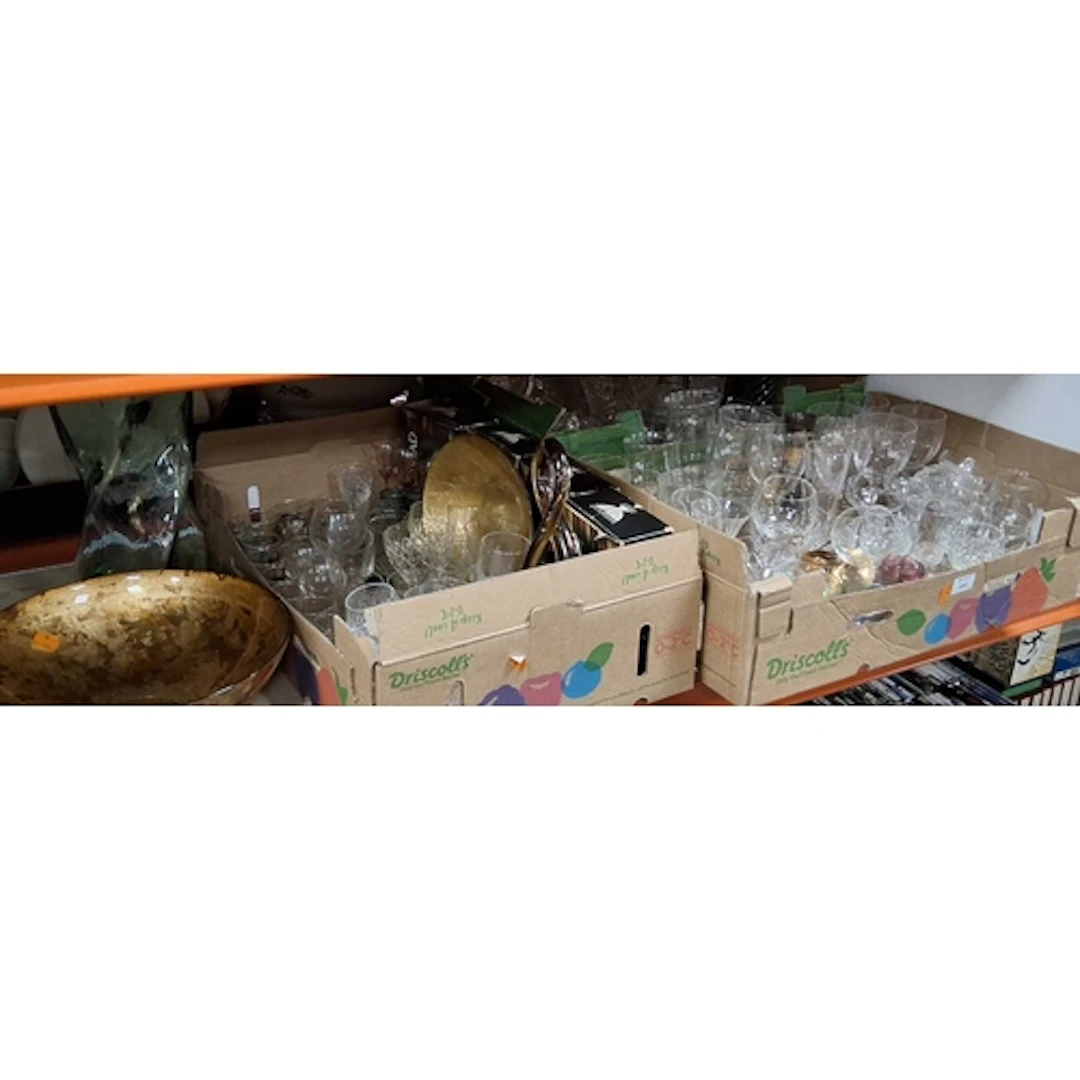 THREE BOXES AND LOOSE GLASSWARE, to include a large table ce...