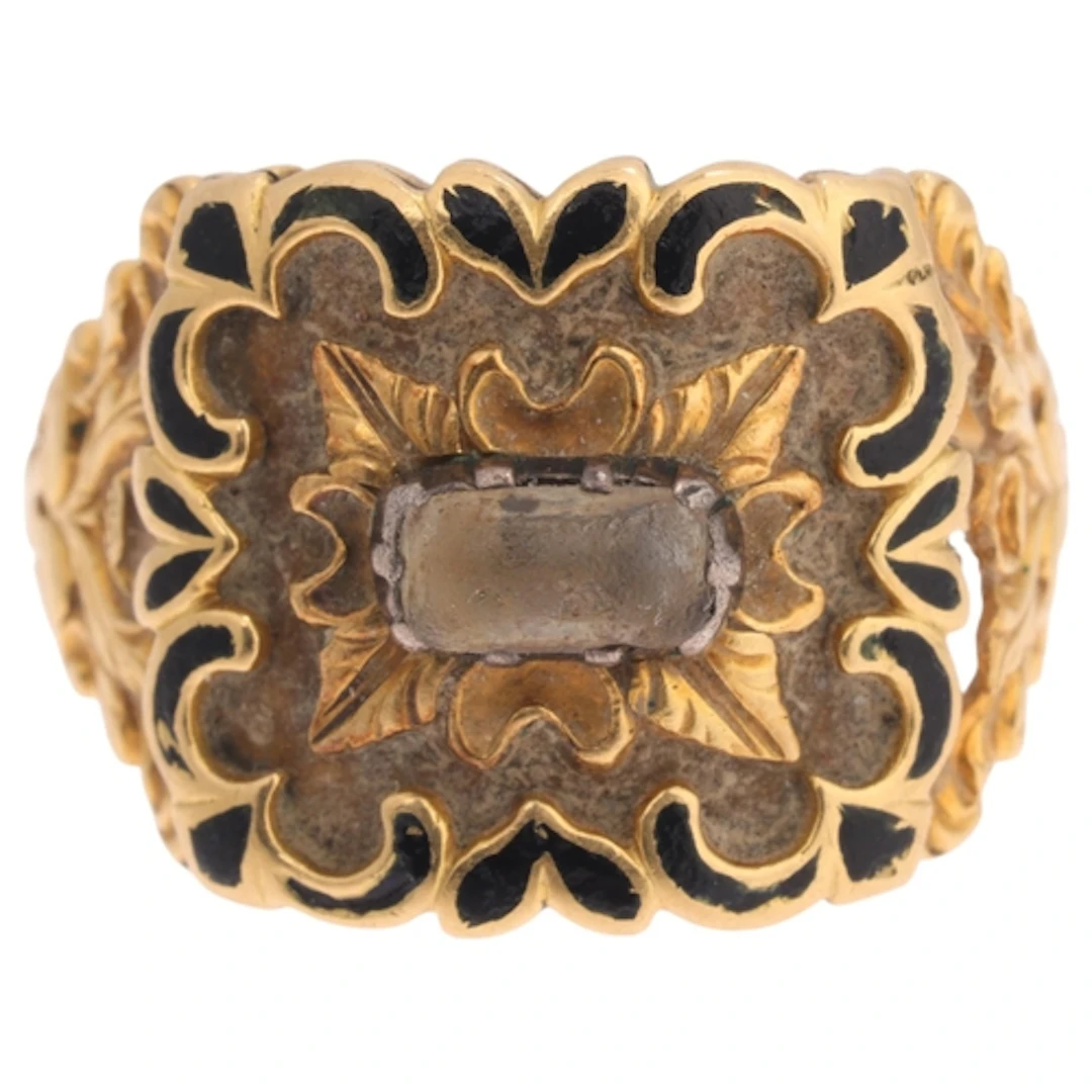 An Antique Georgian gold enamel mourning ring, circa 1820, t...