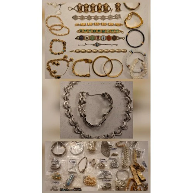 Vintage costume jewellery to include a Sarah Coventry gold t...