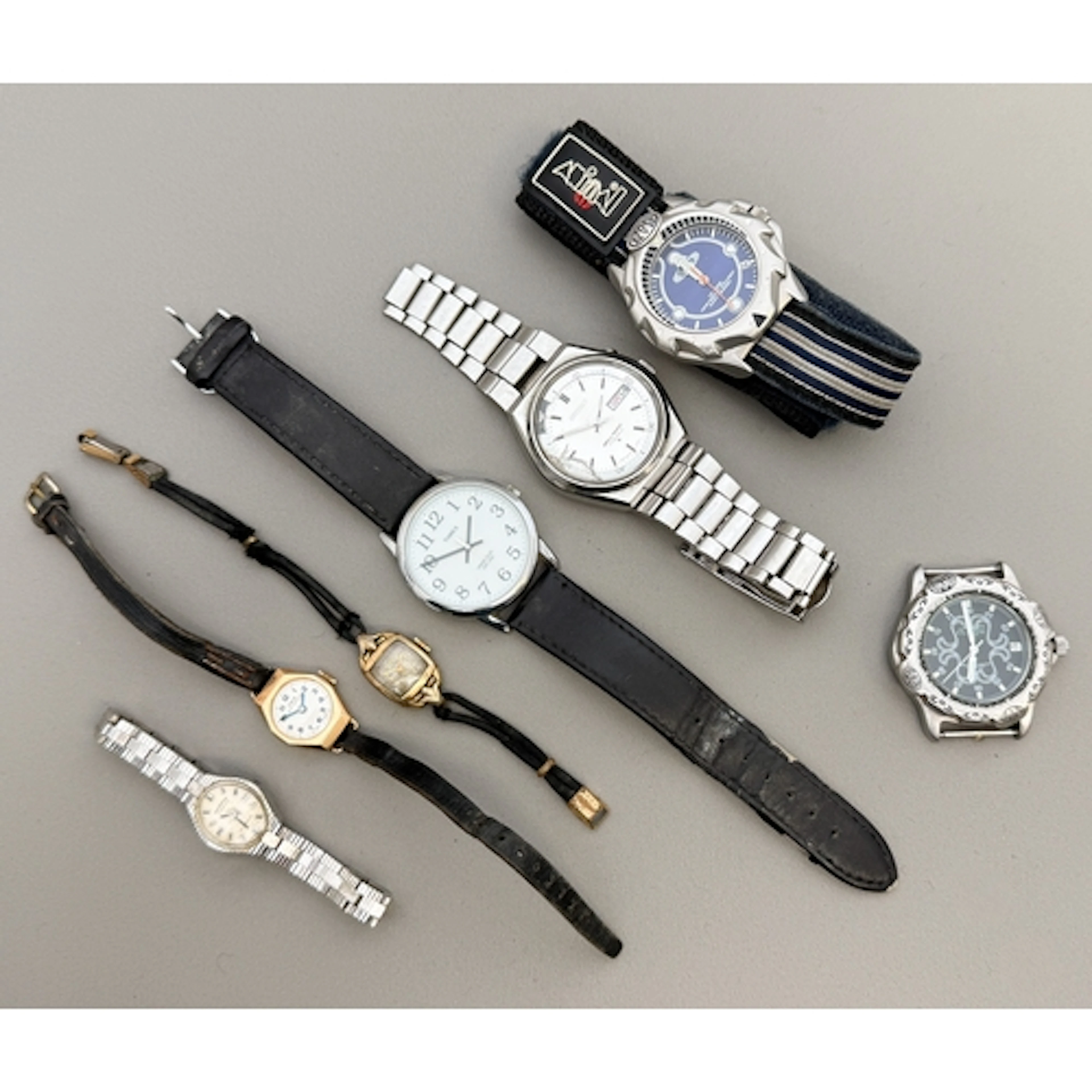 Seven wristwatches for spares or repair - 1. Seiko Bellmati...