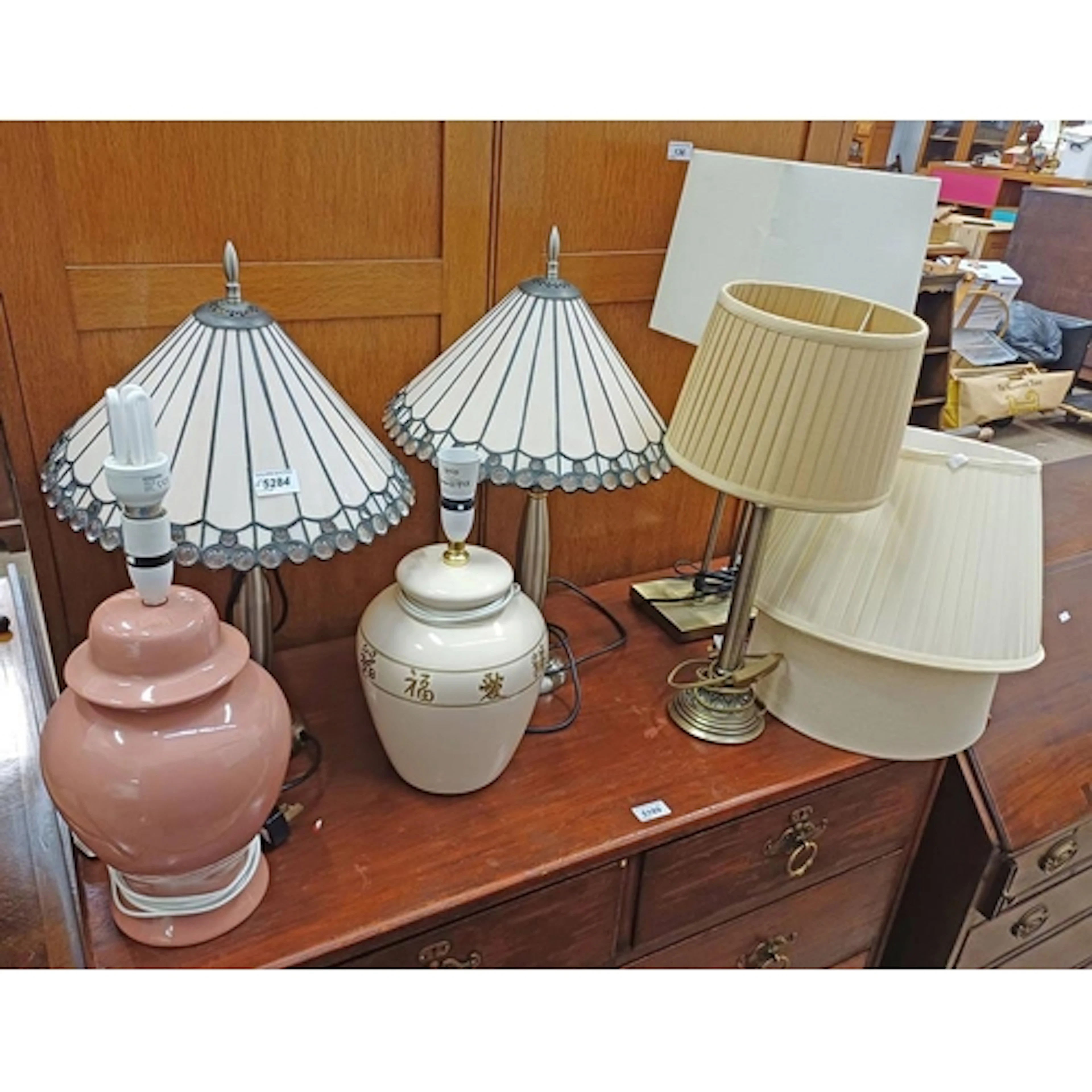 PAIR OF TIFFANY STYLE TABLE LAMPS & VARIOUS OTHER TABLE LAMP...