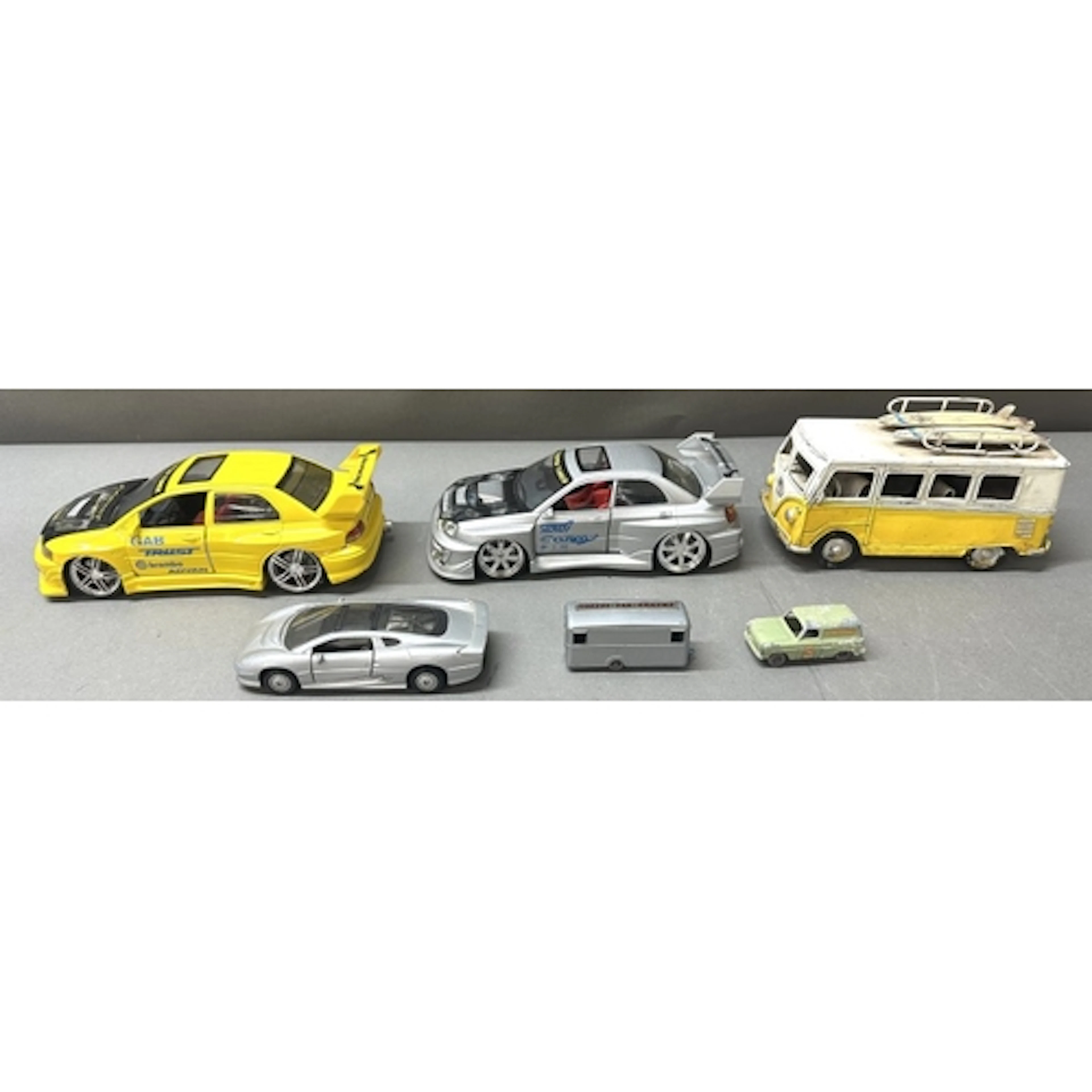A selection of plastic and diecast model cars to include a V...