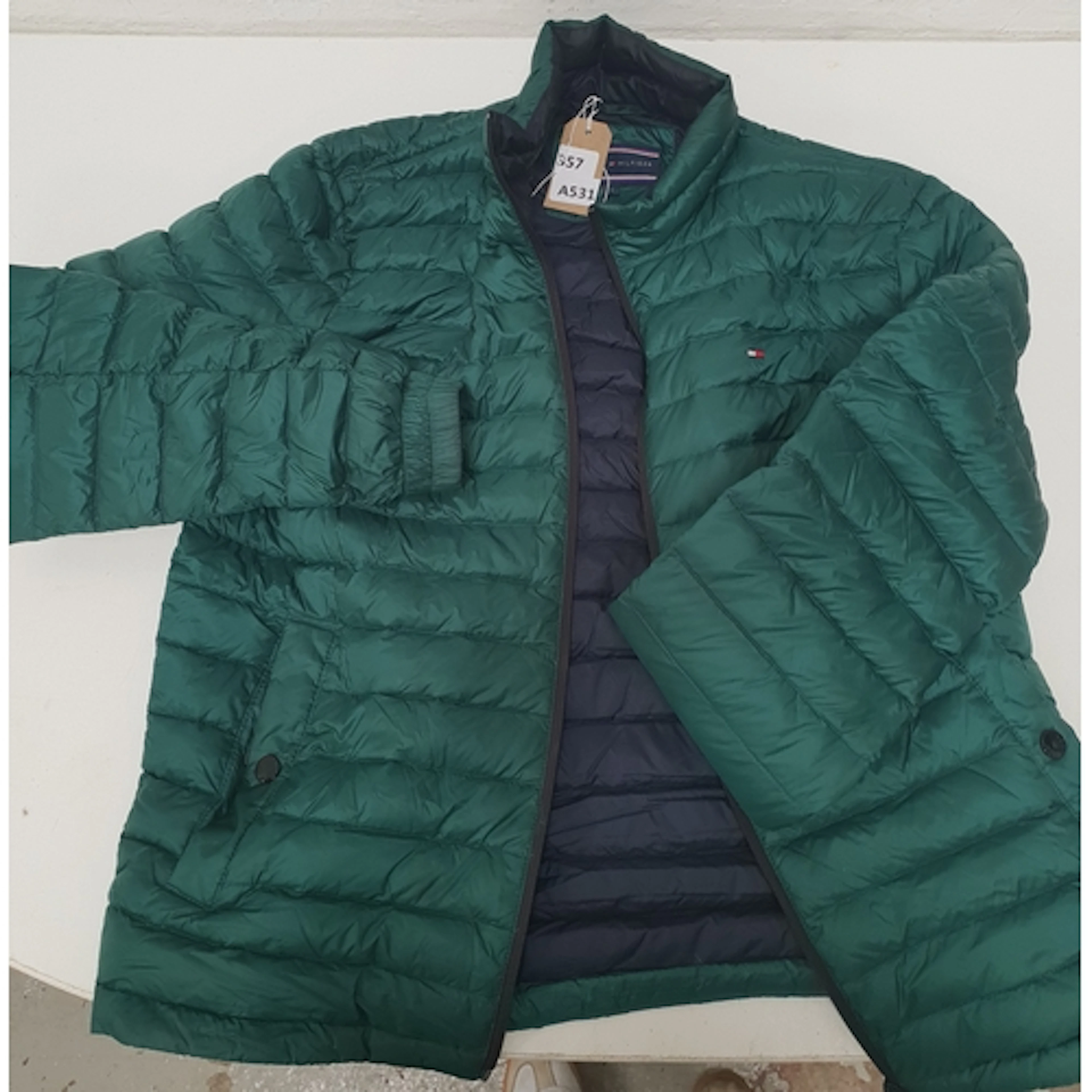 ONE GREEN TOMMY HILFIGER PUFFER JACKET - SIZE S