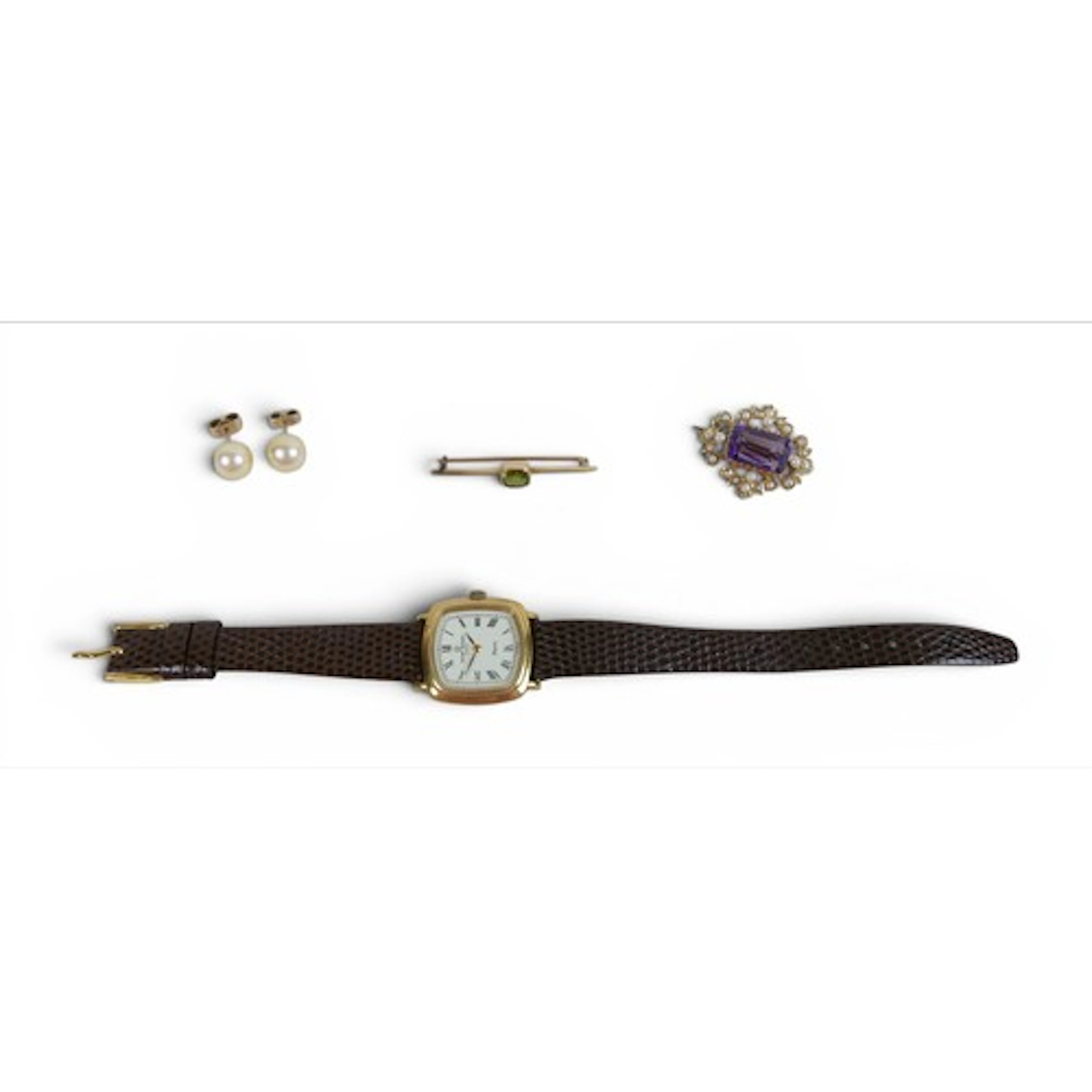 A collection of jewellery, comprising a pair of 9ct gold pea...