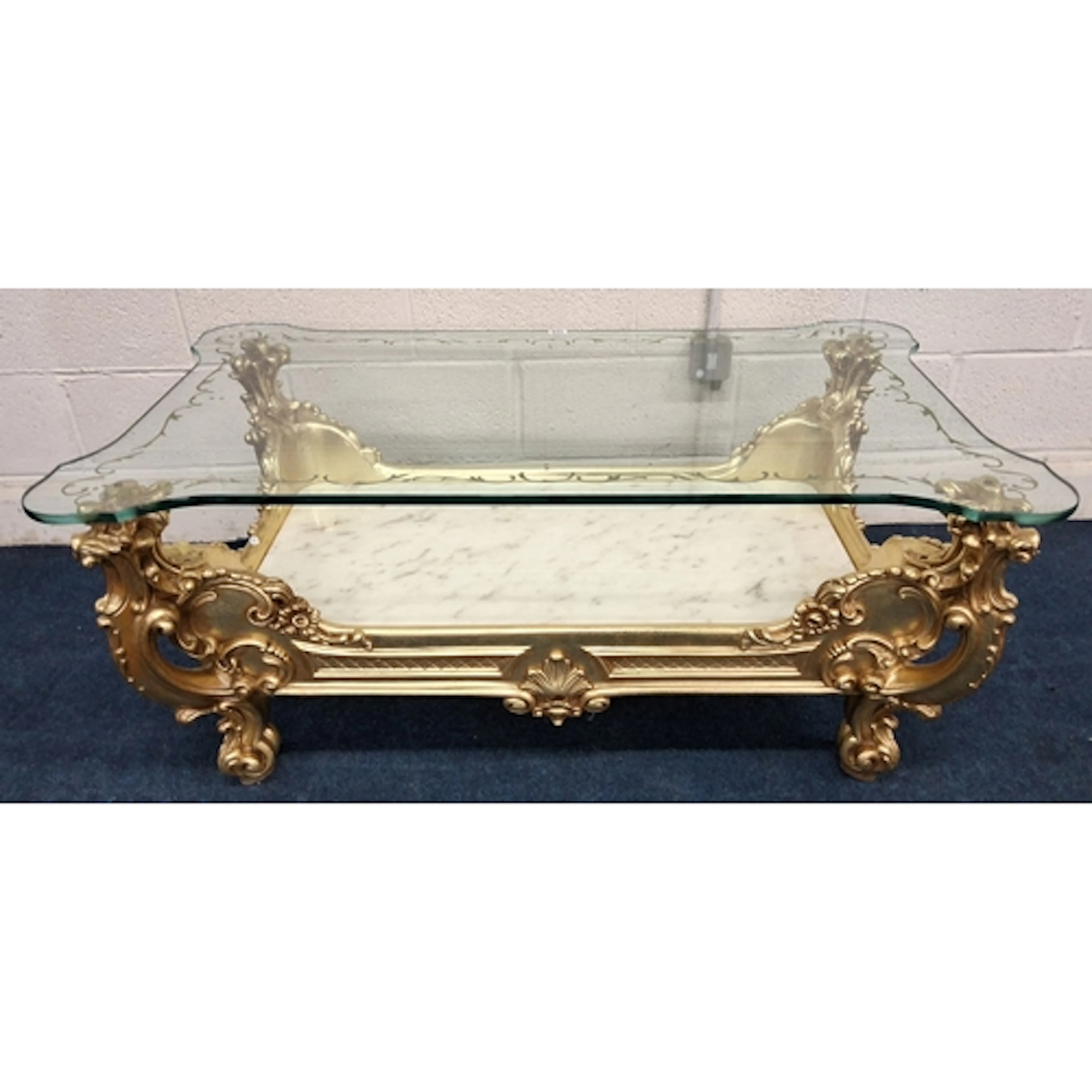 SILIK LO STILE DI CALSSE, AN ITALIAN ROCOCO STYLE CARVED GIL...