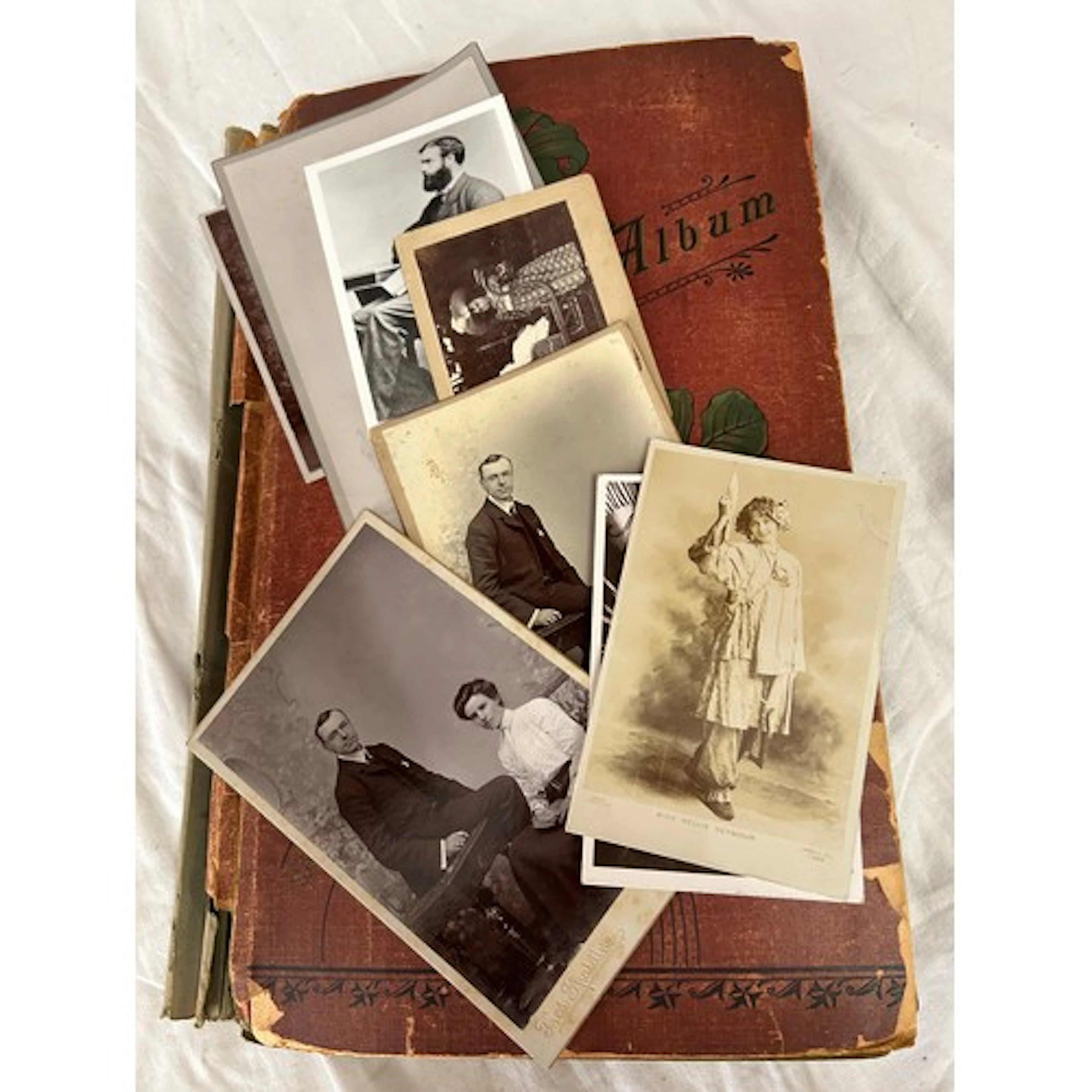 An Edwardian postcard album containing approx. 250 cards, re...