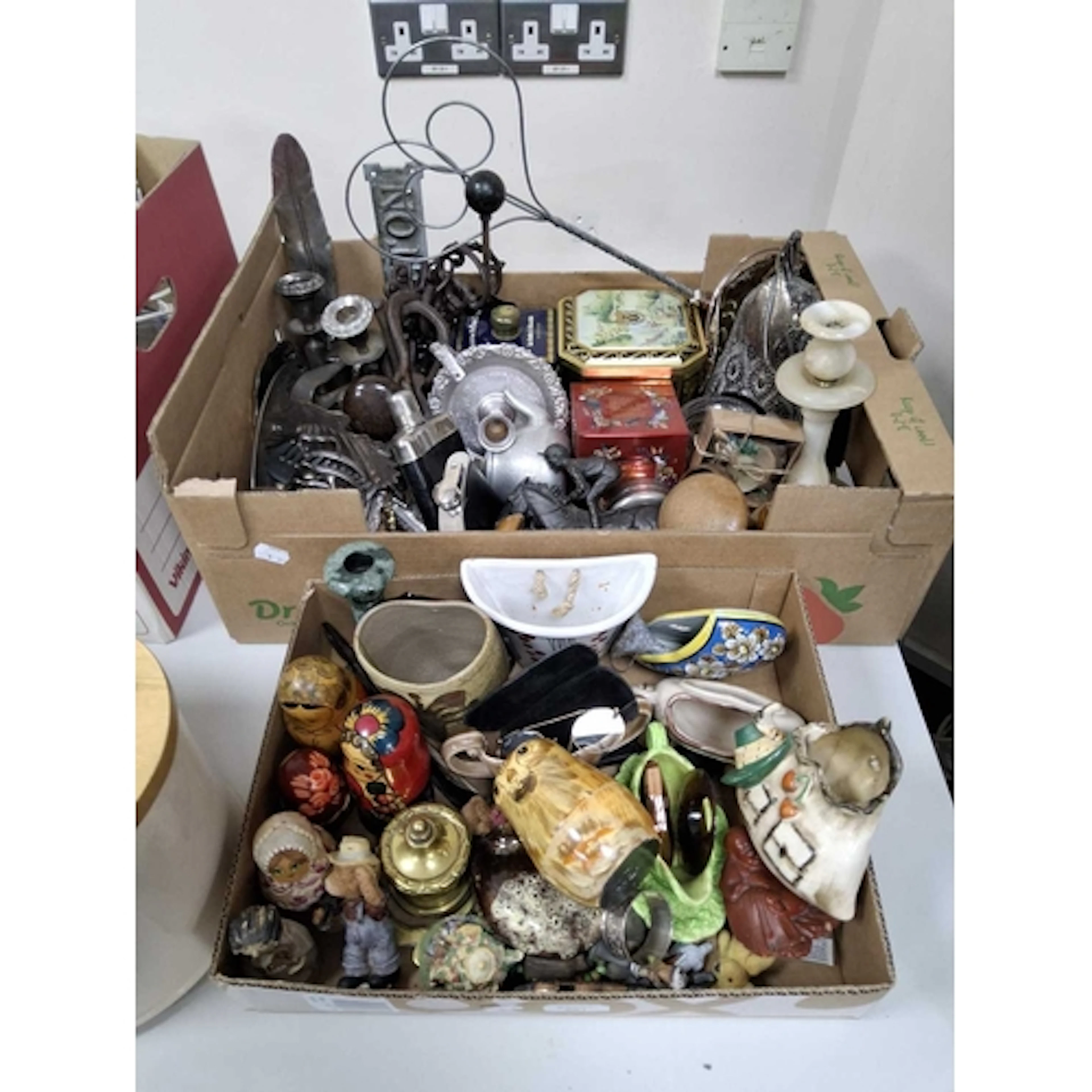 TWO BOXES OF VINTAGE HOUSEHOLD ITEMS to include a box contai...