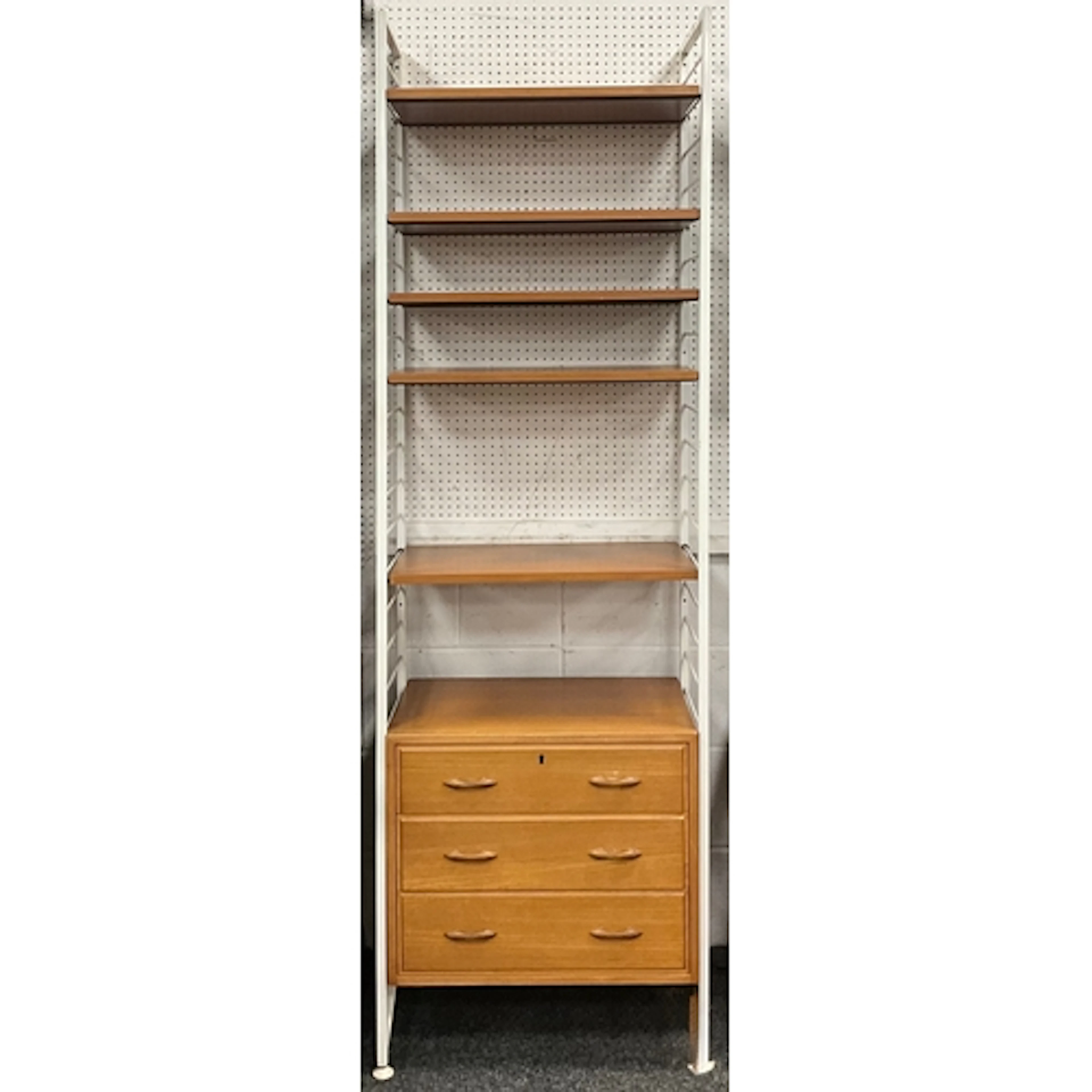 A set of mid century Ladderax shelving by Robert Heal, white...
