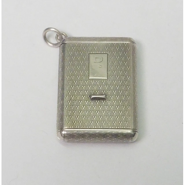 A silver cased vesta case-style, purse watch comprising a ma...