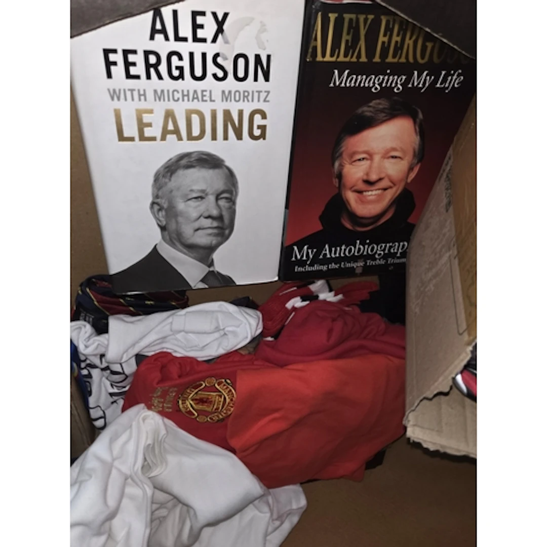 MUFC - a selection of souvenir ware, including shirts, ties,...
