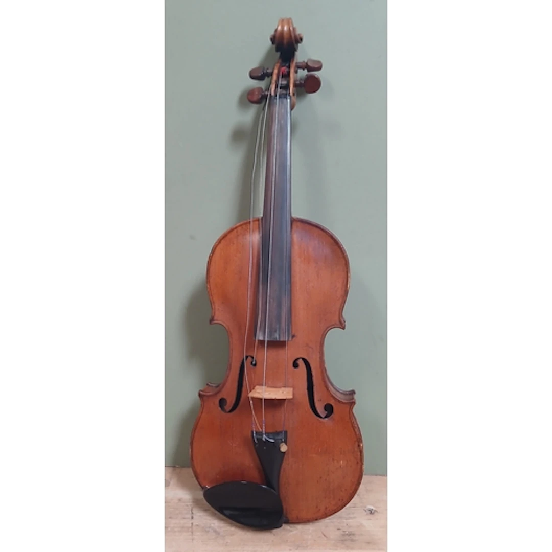 An antique violin, two piece back, length 356mm, bearing Fra...