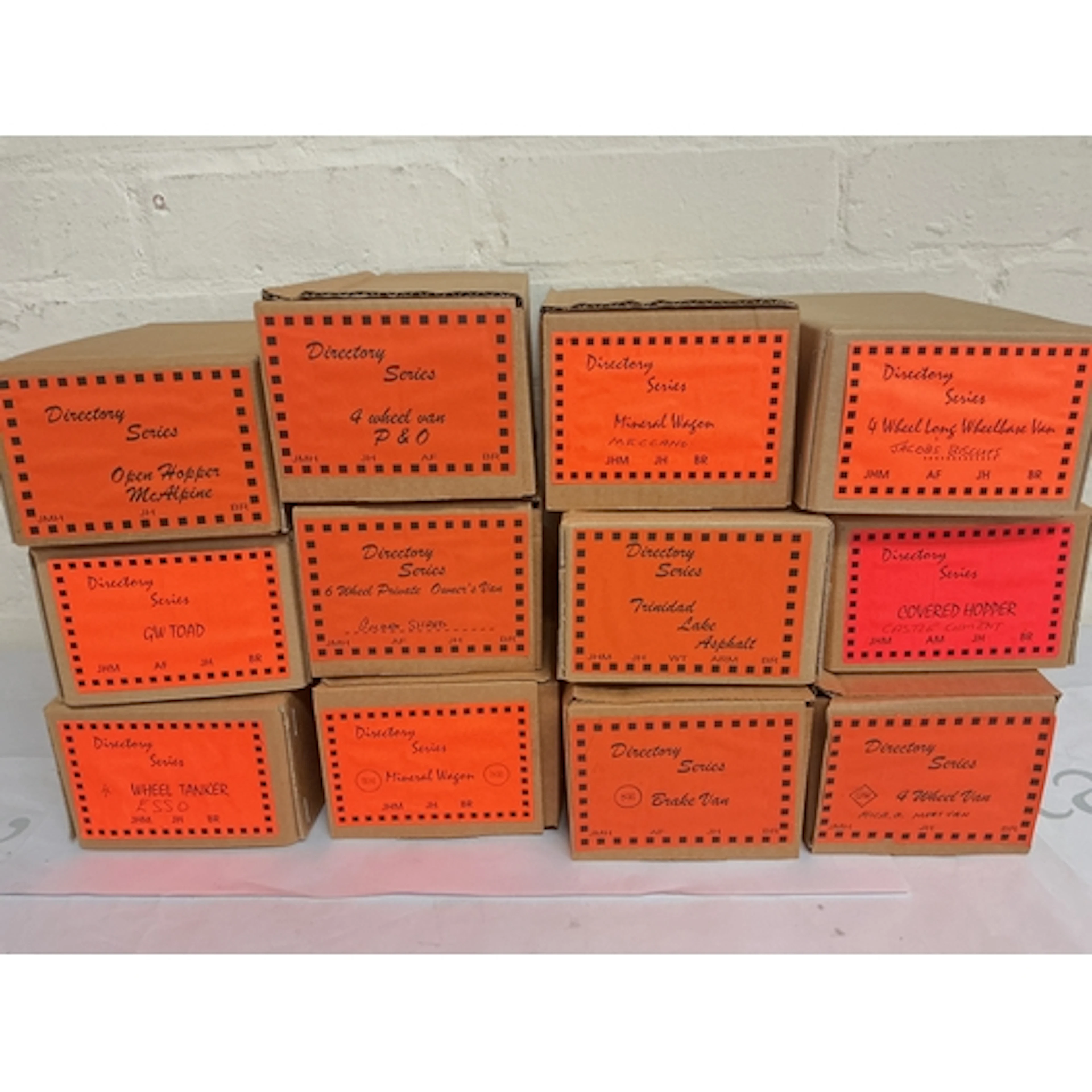 A Small Collection Of Boxed 0 Gauge Directory Serries Wagons...