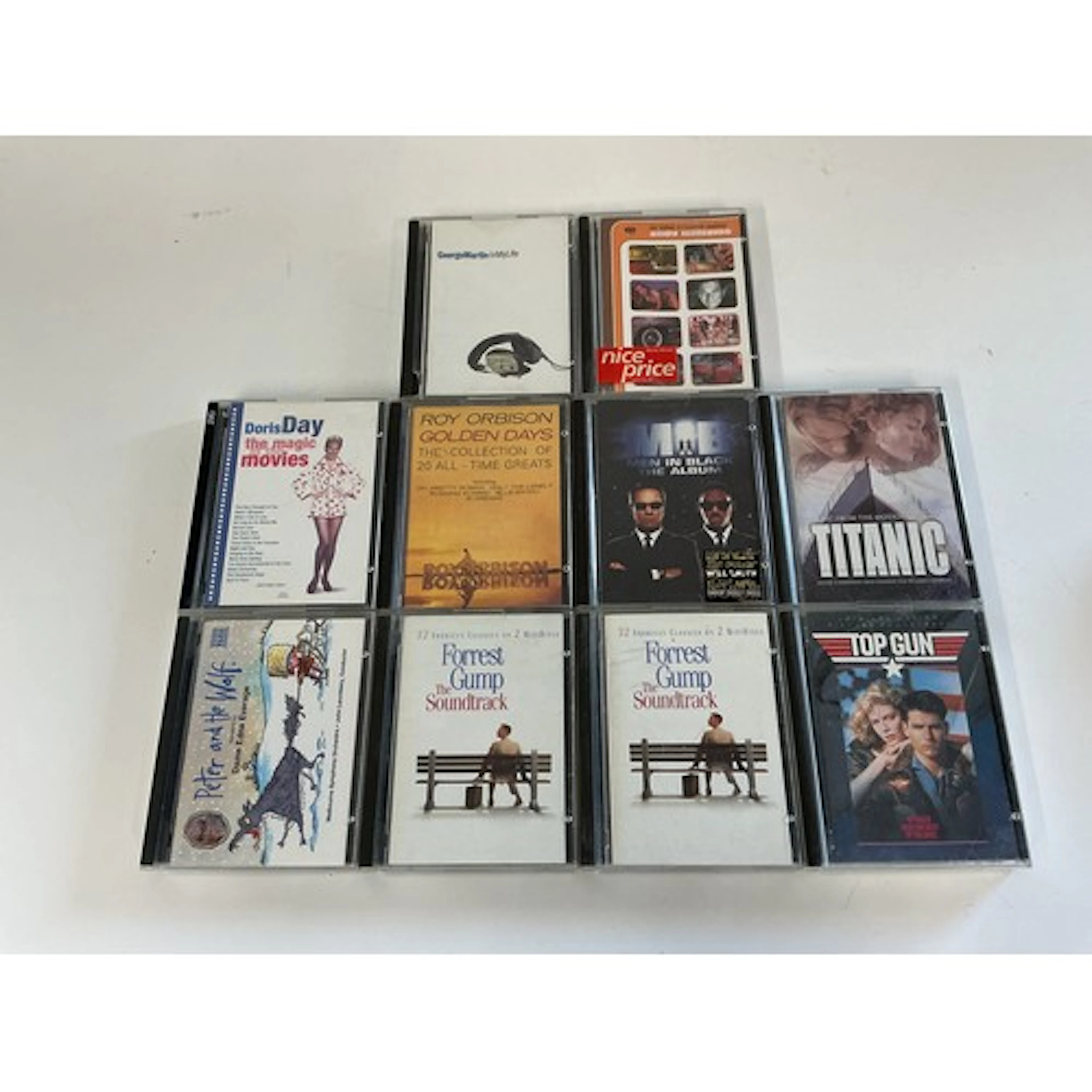 Ten minidiscs comprising film soundtracks and compilations i...