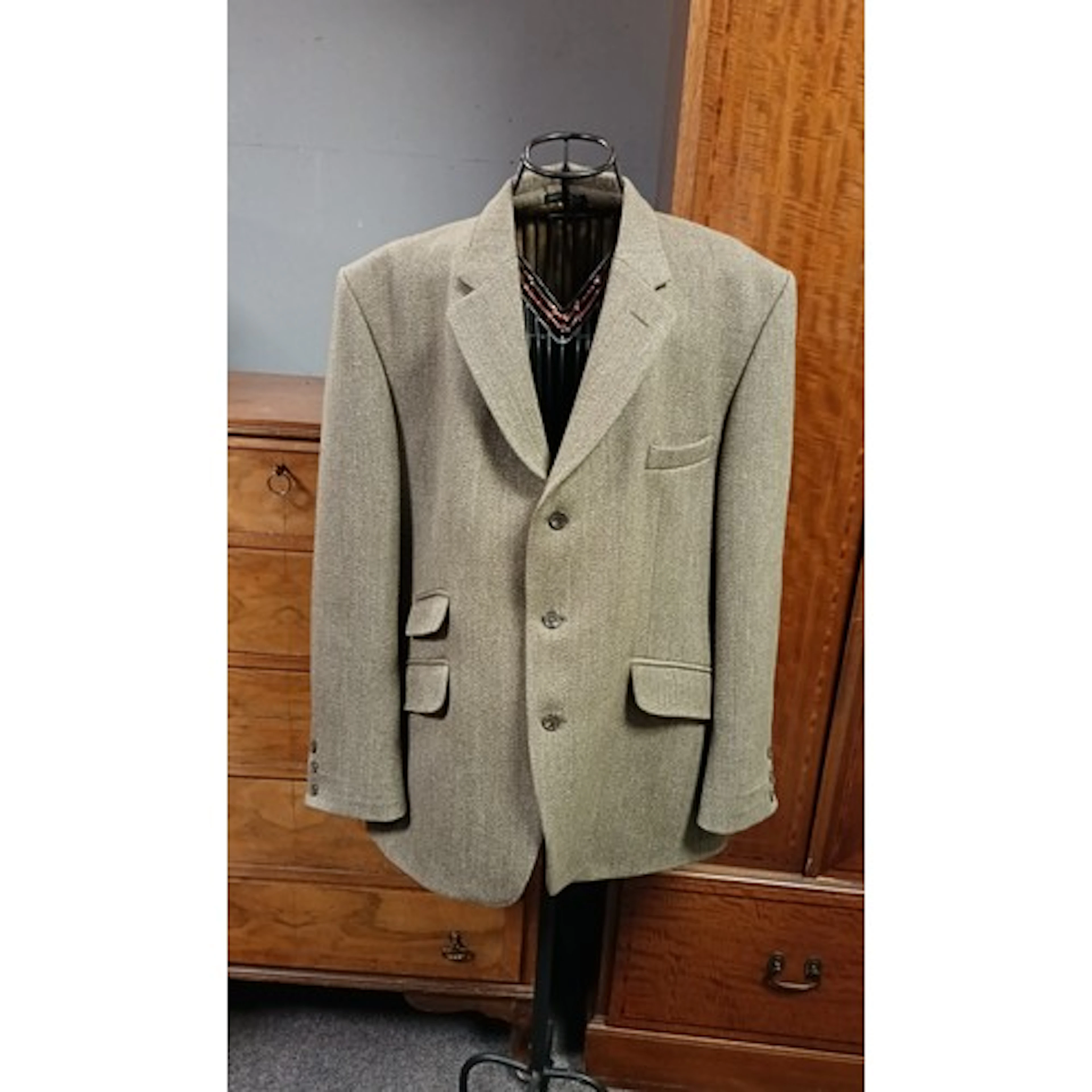 Vintage John G Hardy of London tweed jacket, approx size 40"...