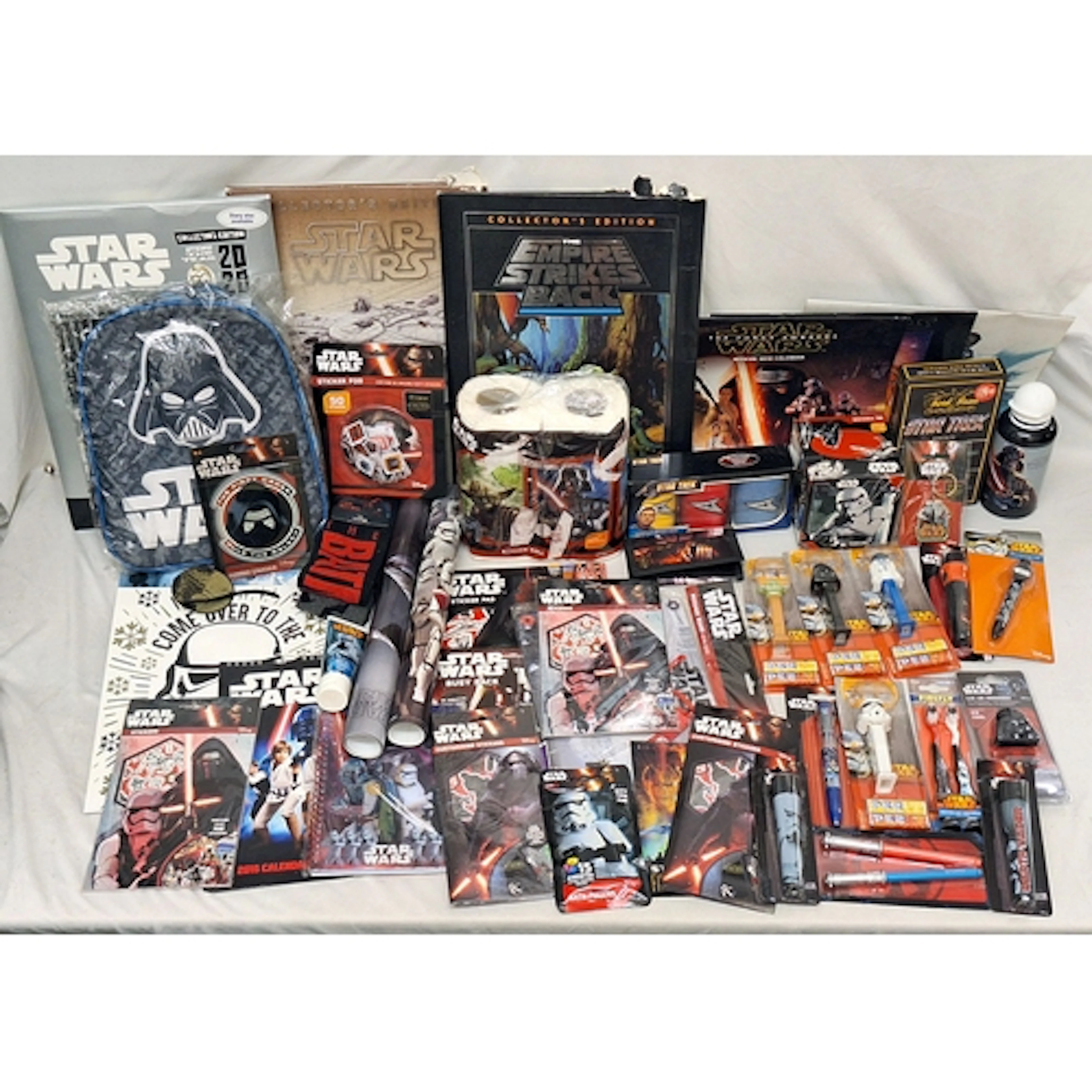 Star Wars Novelty Items incl. back pack, tissues, kitchen ro...
