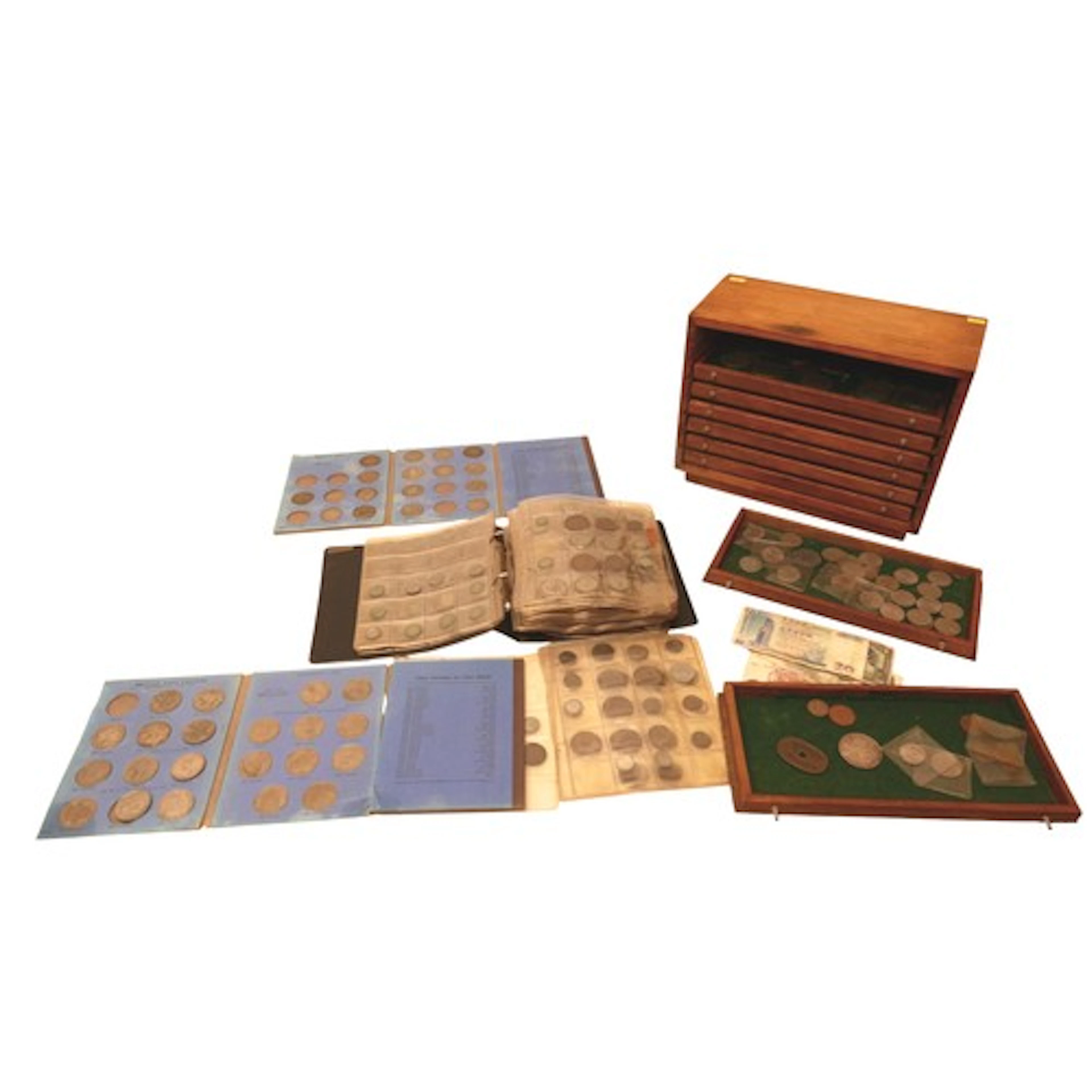 A collection of mainly British coins including a Japanese 10...