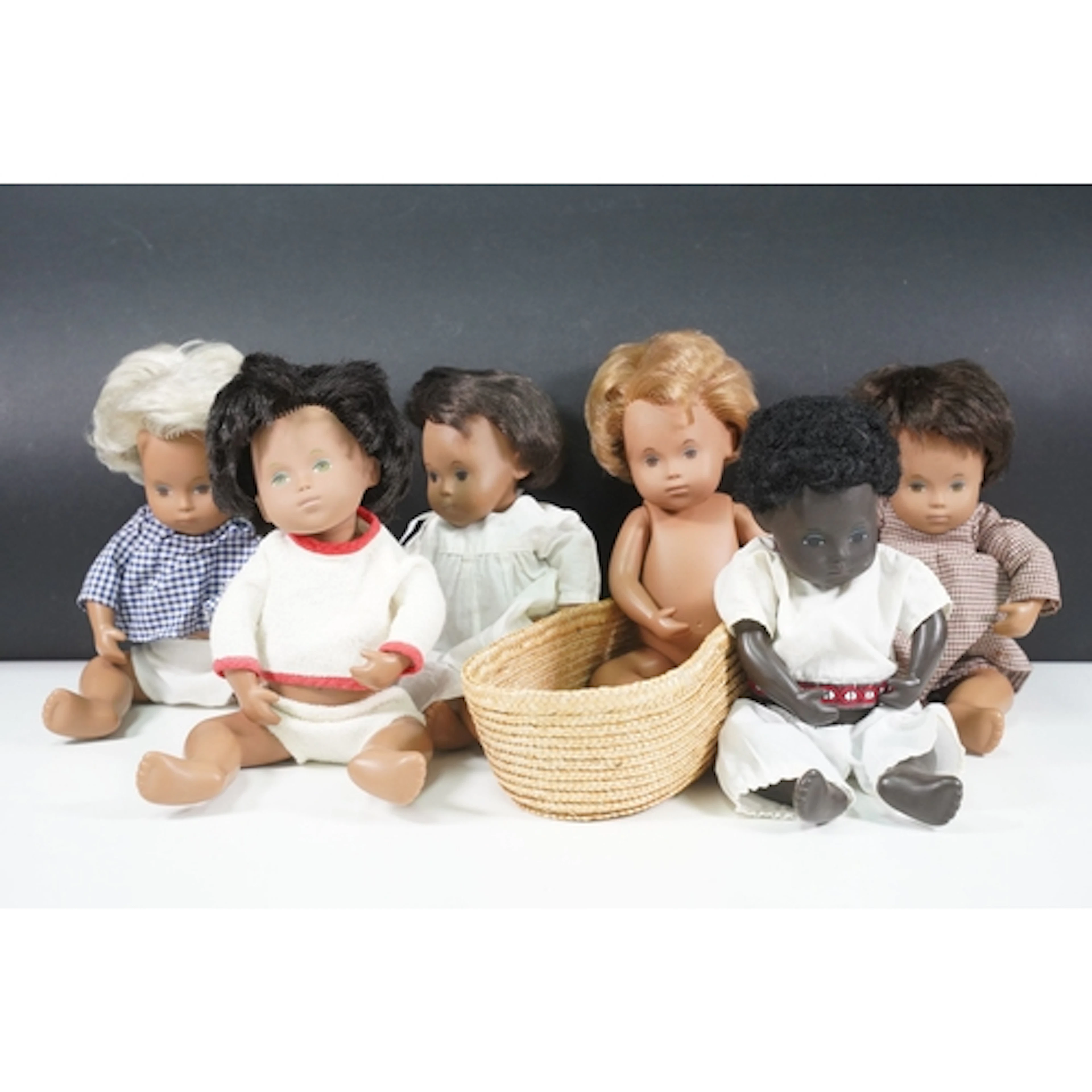 Sasha - Six 1960s / 70s Gotz / Trendon Sasha Baby dolls to i...
