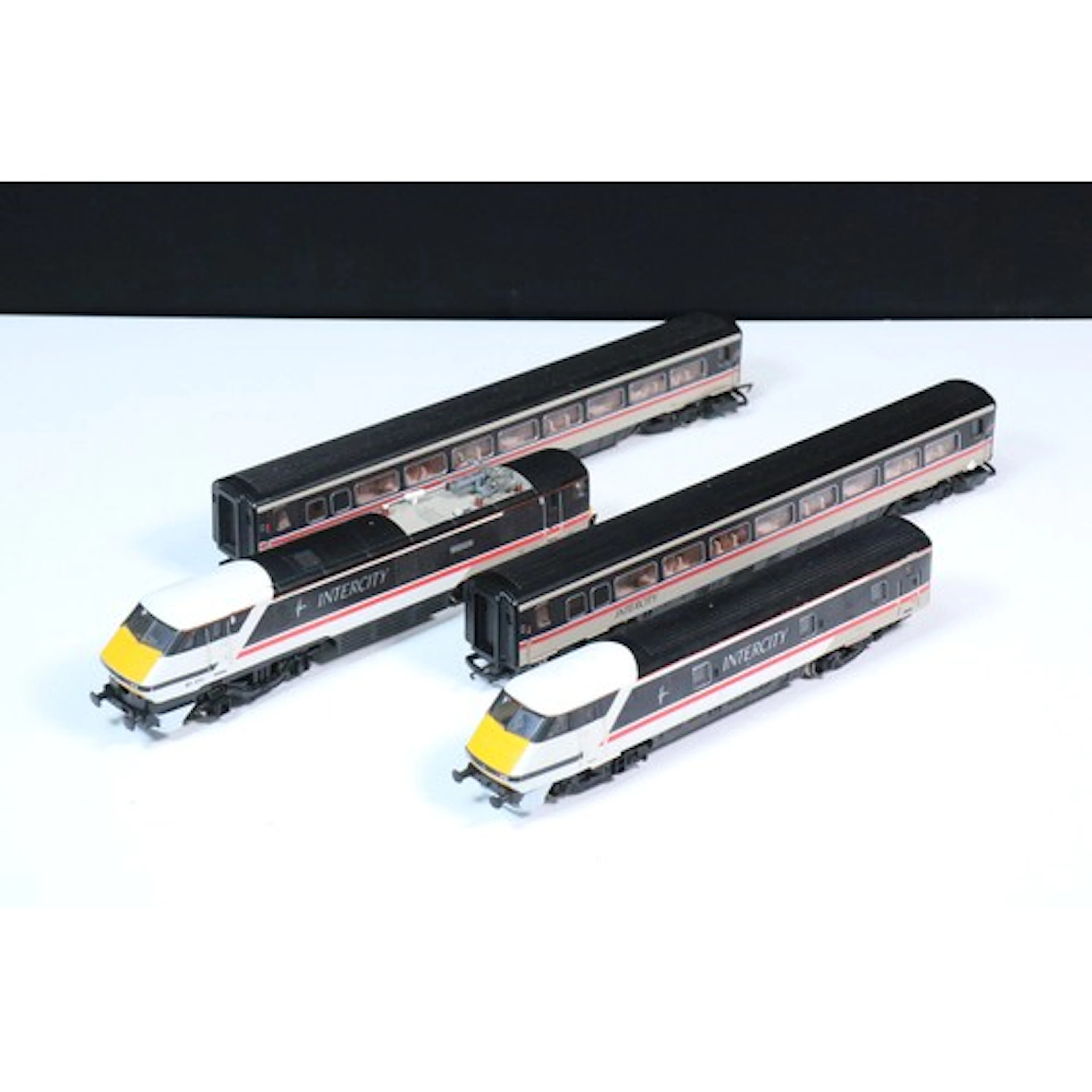 Hornby OO gauge InterCity 4 Car electric set featuring locom...