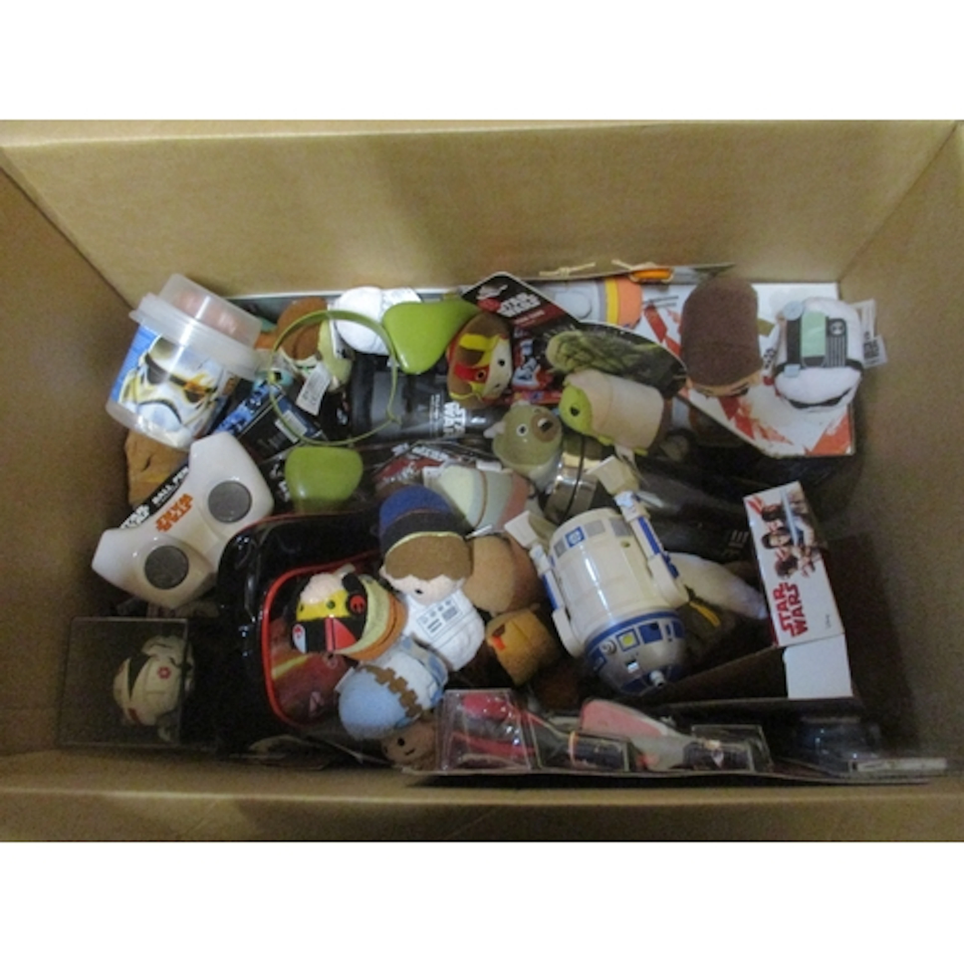 Star Wars. Assortment of various collectables, generally exc...