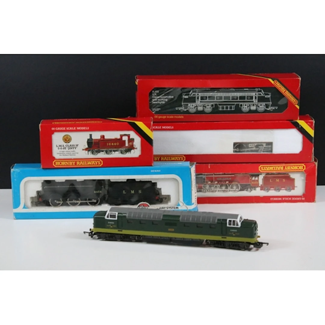 Five boxed OO gauge locomotives to include 4 x Hornby (R066 ...