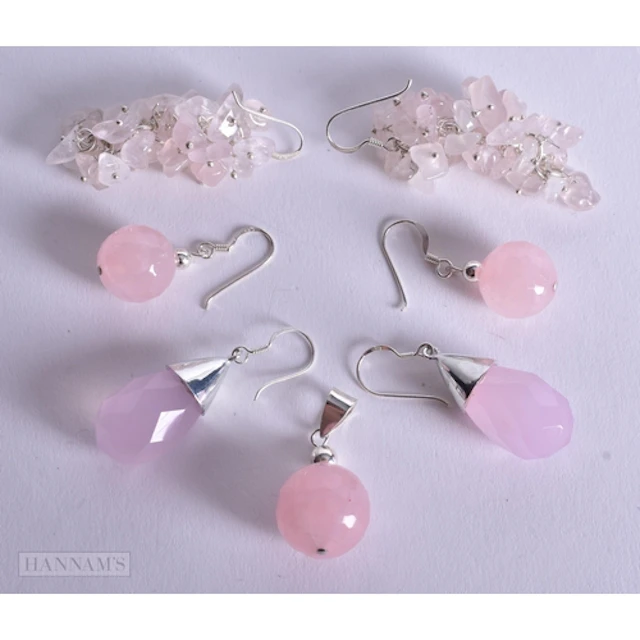 SILVER AND ROSE QUARTZ JEWELLERY. 46 grams. (3)