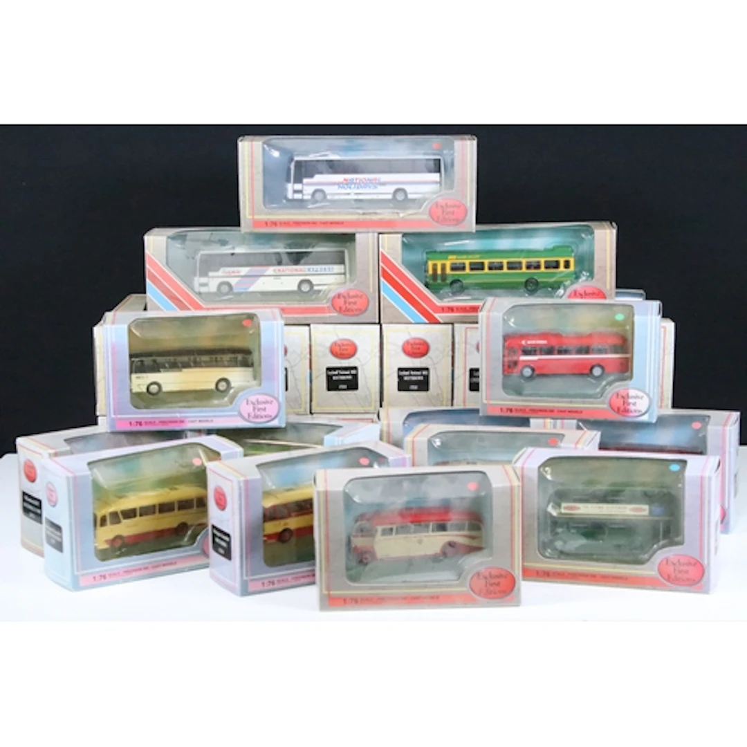 30 Boxed EFE Exclusive First Editions diecast model buses to...
