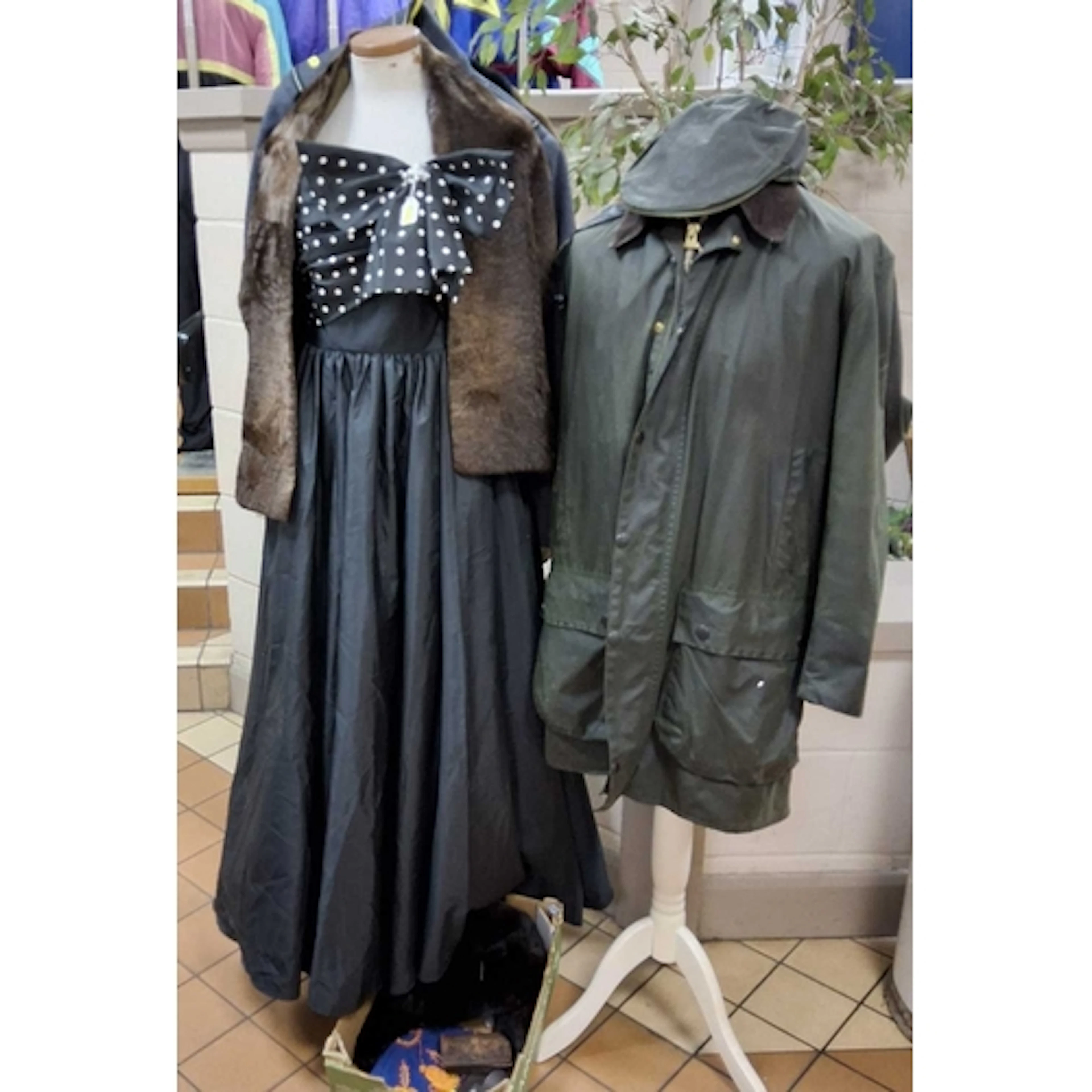 A SMALL COLLECTION OF VINTAGE CLOTHES, mens and ladies, to i...