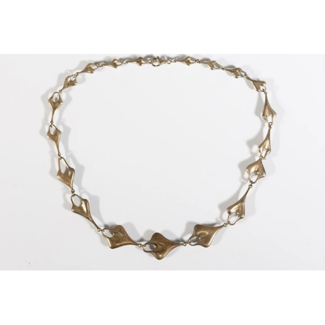 Contemporary silver necklace, 65g gross.