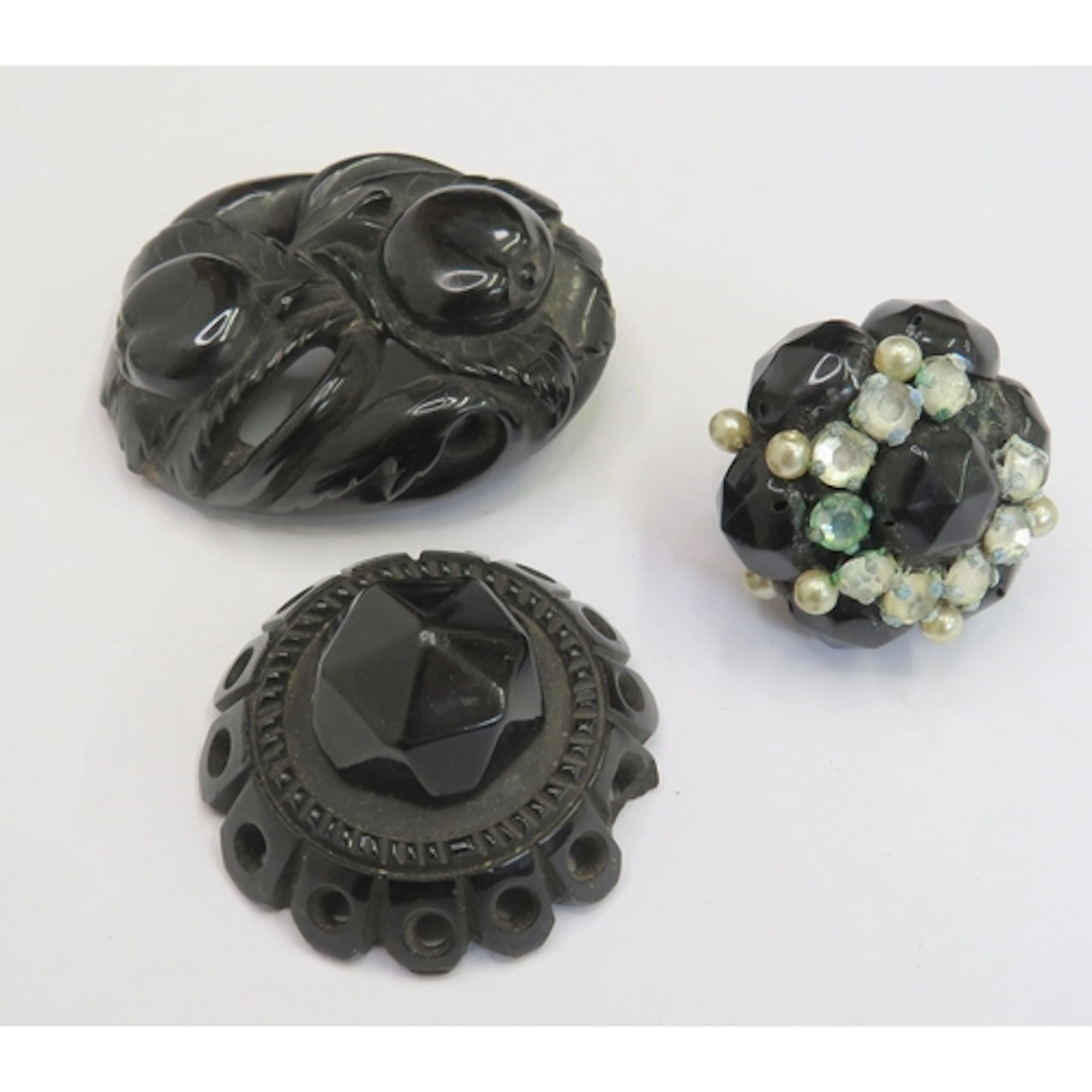 2 Antique Victorian Jet Brooches (for repair) & jet pin/butt...