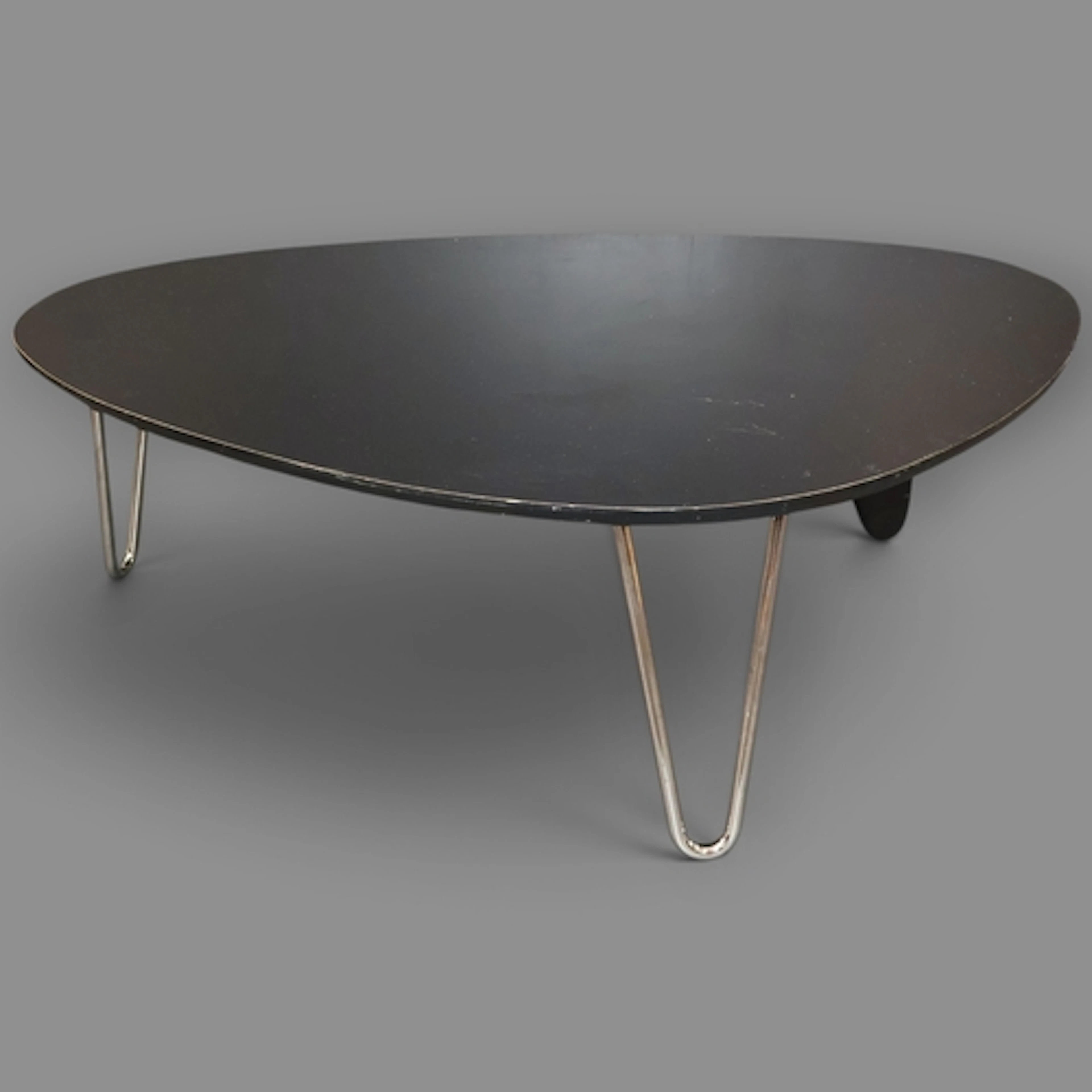 Isamu Noguchi, a mid-century designed Rudder coffee table by...