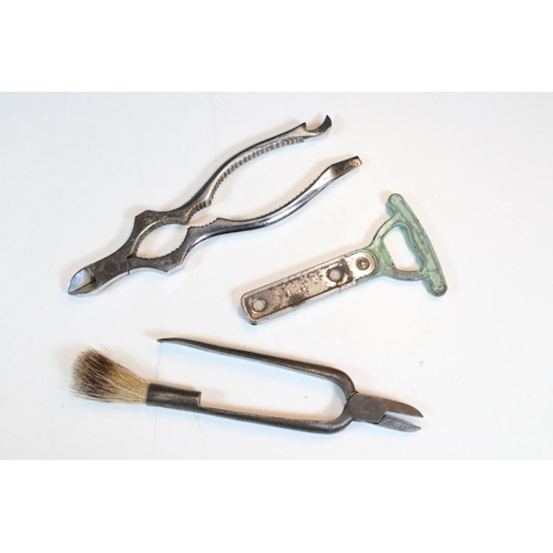 Early 20th century Vaughan's 'Quick and Easy Cork Puller and...