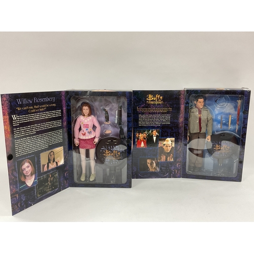 Two Sideshow Collectibles Buffy The Vampire Slayer 12" Figur...