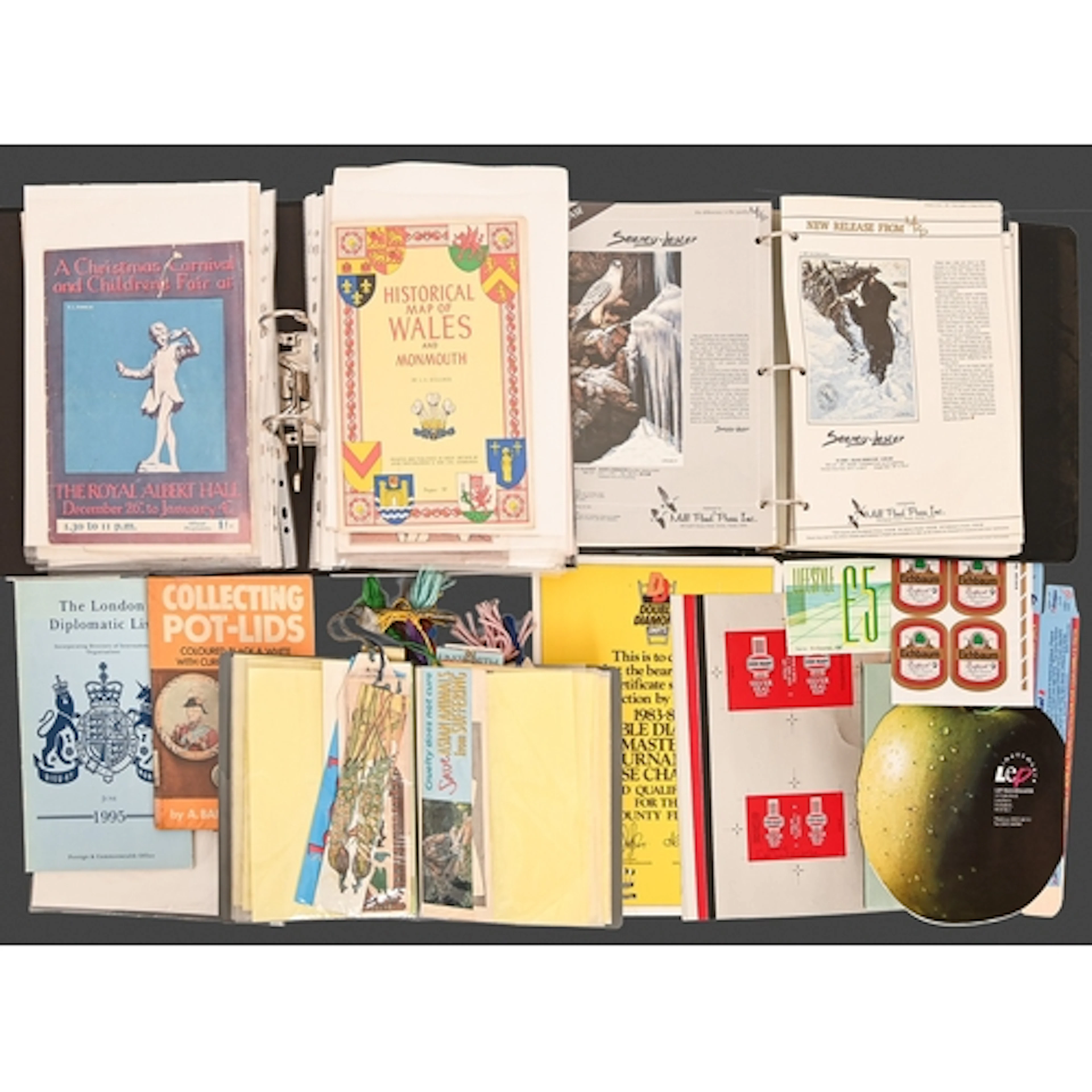 Vintage advertising. Miscellaneous calendars, posters, point...