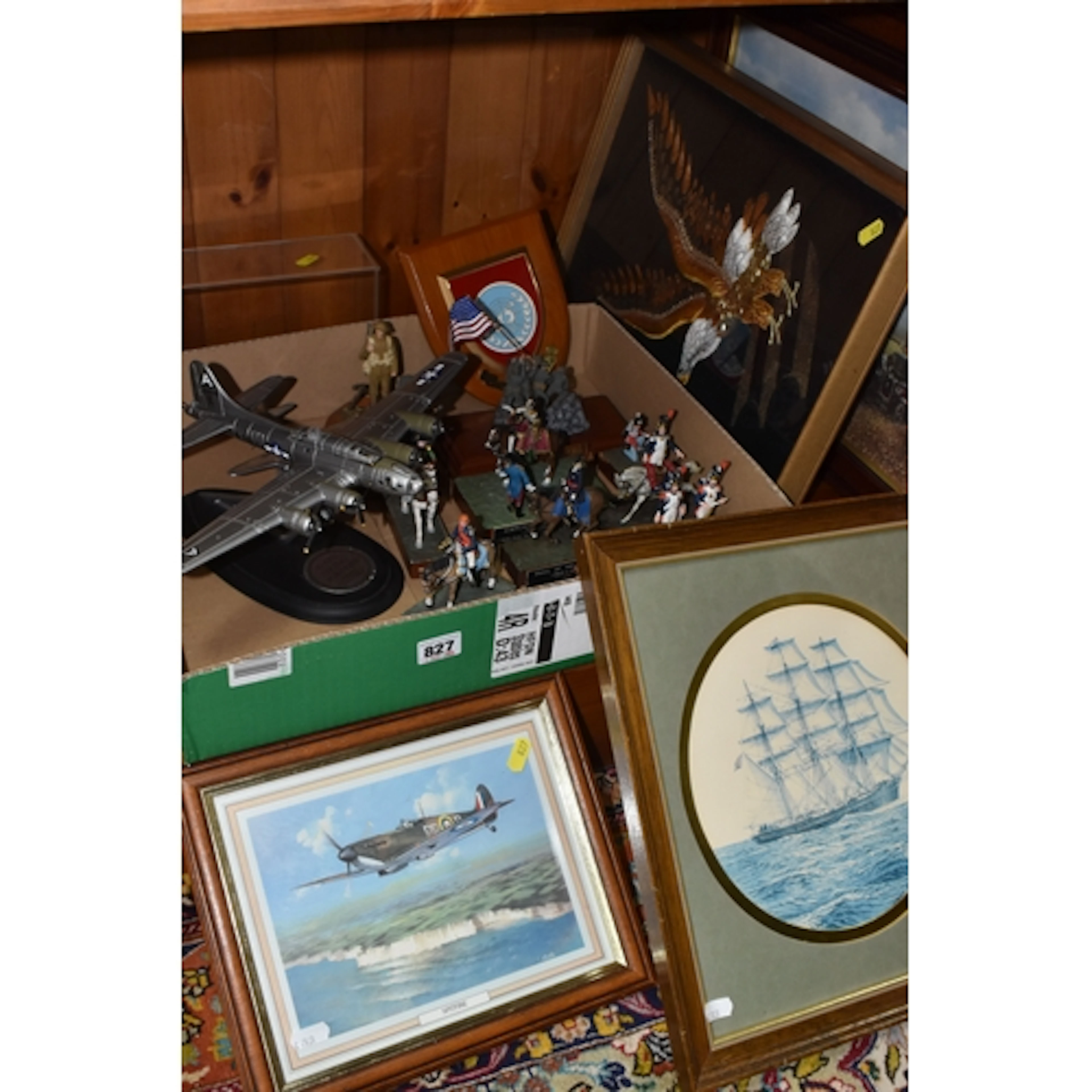 A BOX AND LOOSE MILITARY AND TRANSPORT INTEREST ITEMS, to in...